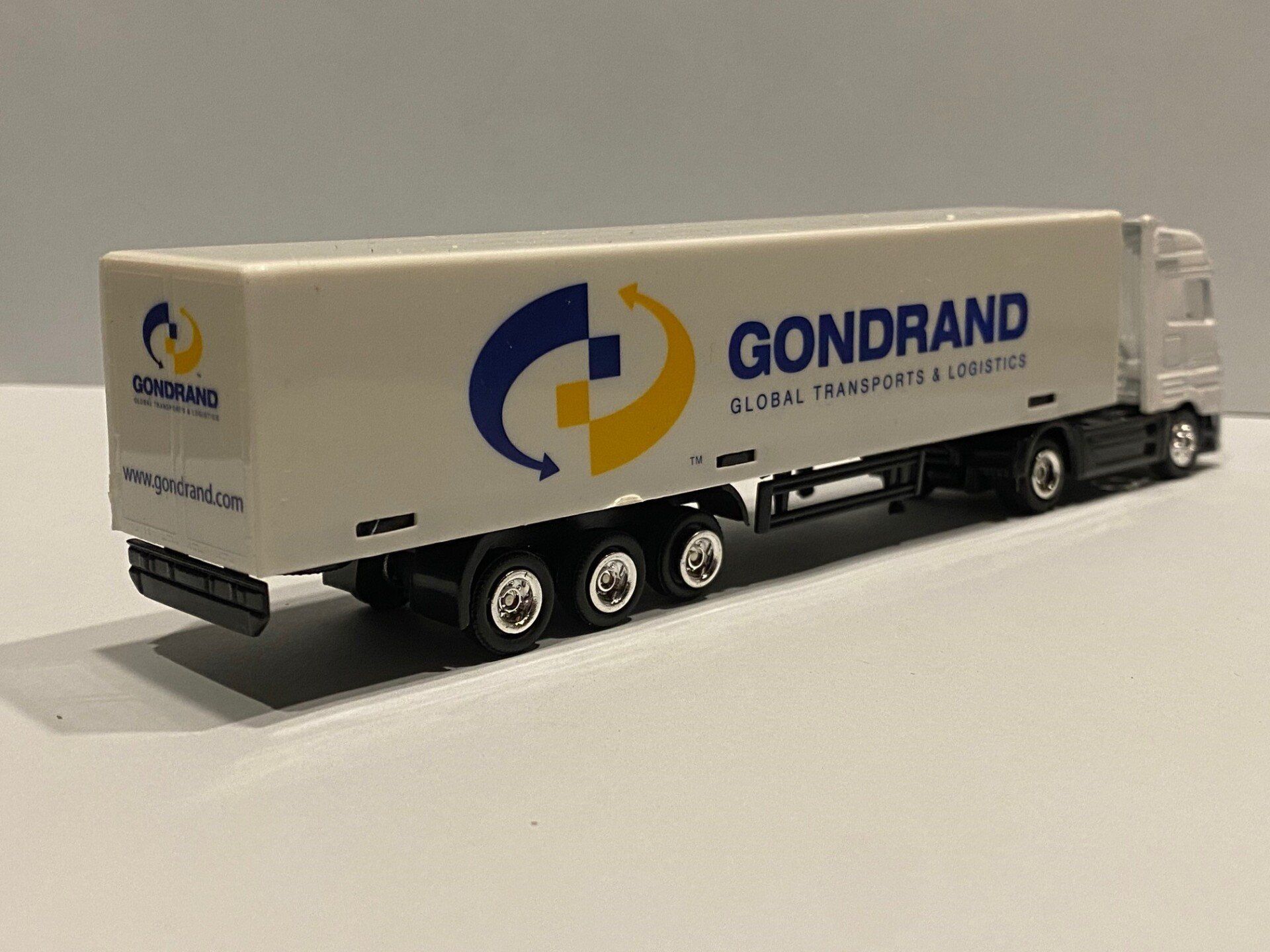 Gondrand made in China Mercedes Benz achterzijde