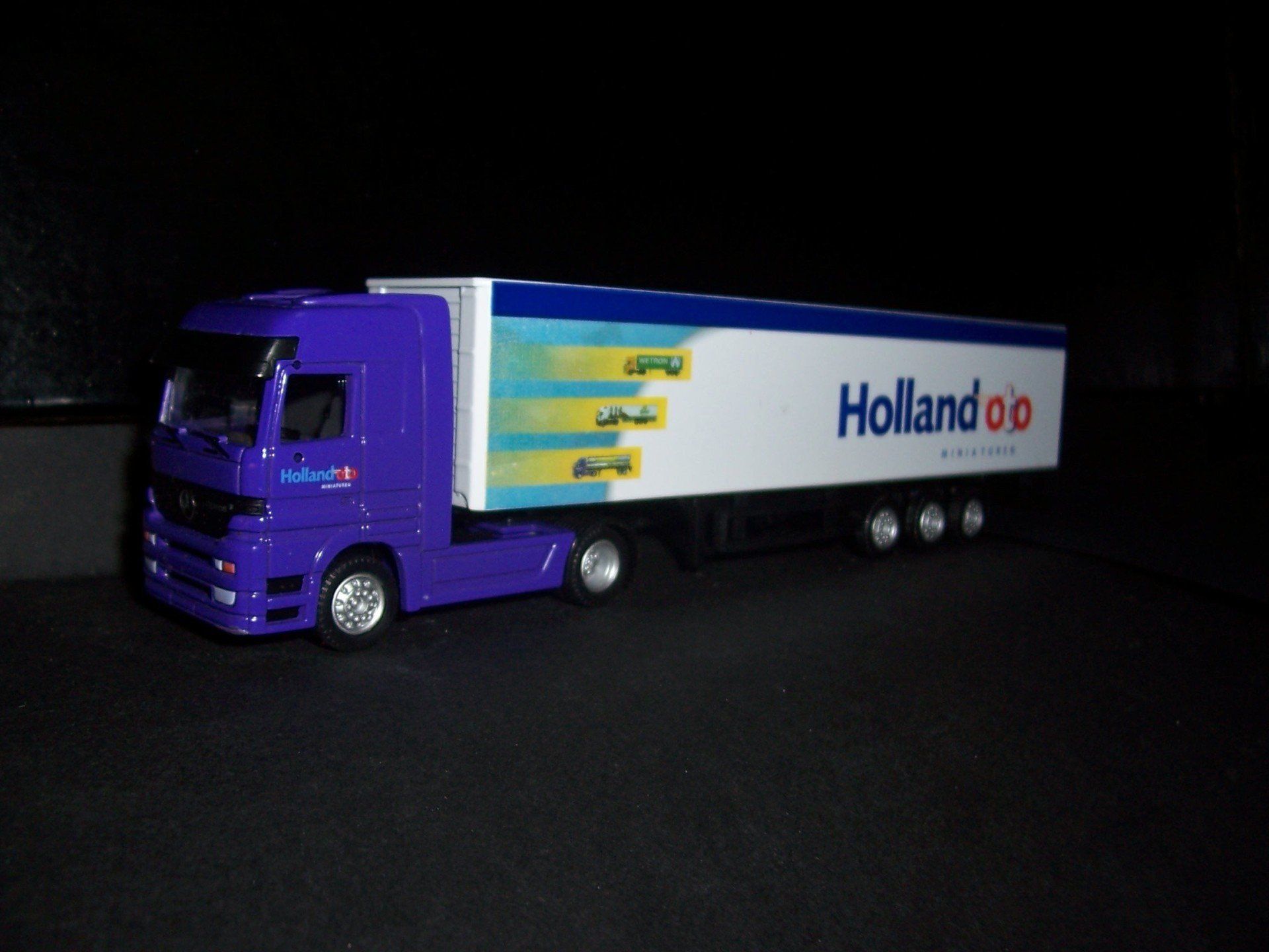 Holland OTO Mercedes Benz Actros