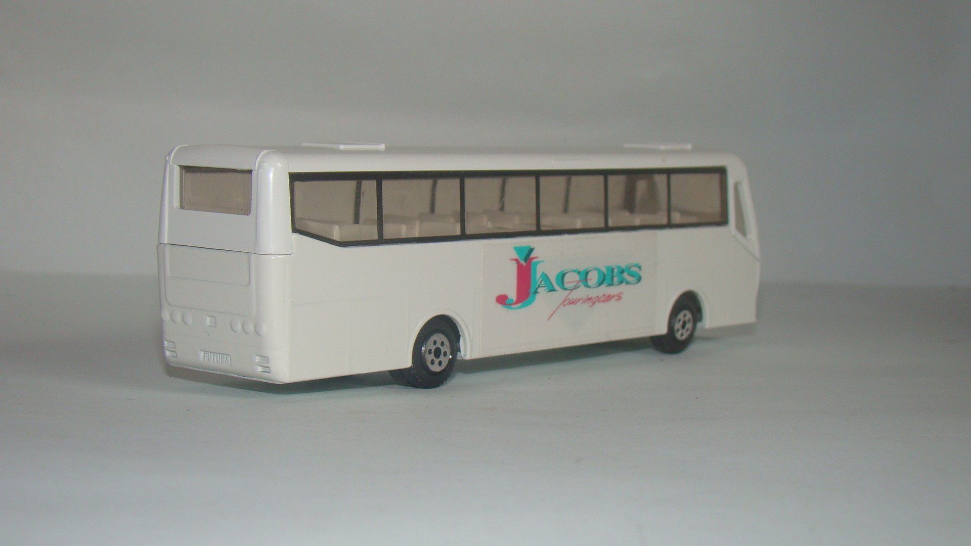 Jacobs Reizen EFSI Bova bus achterzijde