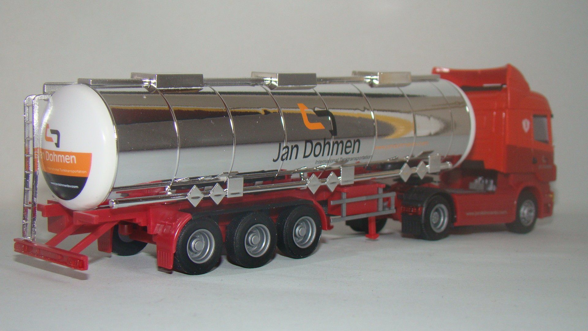 Jan Dohmen AWM-AMW 75955 Scania 09 Highline & Tanktrailer achterzijde