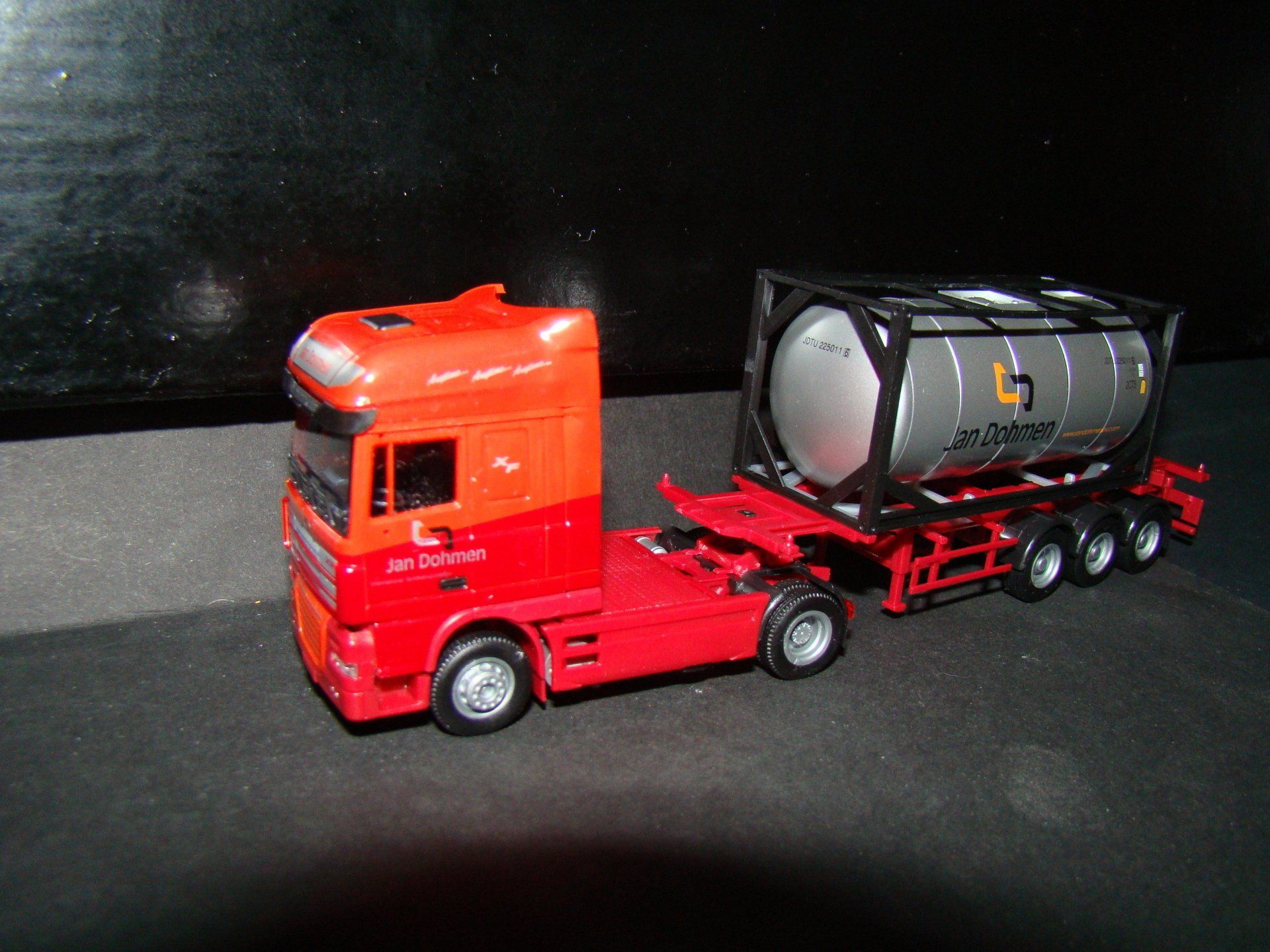 Jan Dohmen AWM-AMW 74049 // 03-2010 DAF XF105 SSC