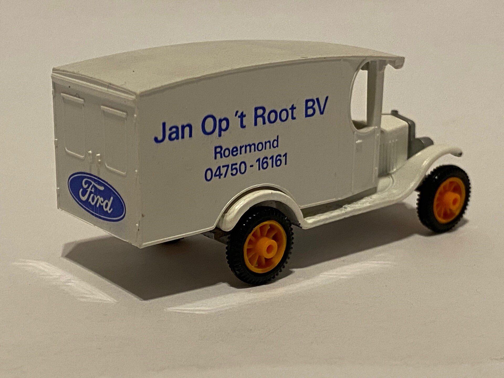 Jan Op 't Root BV Roermond EFSI T-Ford 1919 achterzijde