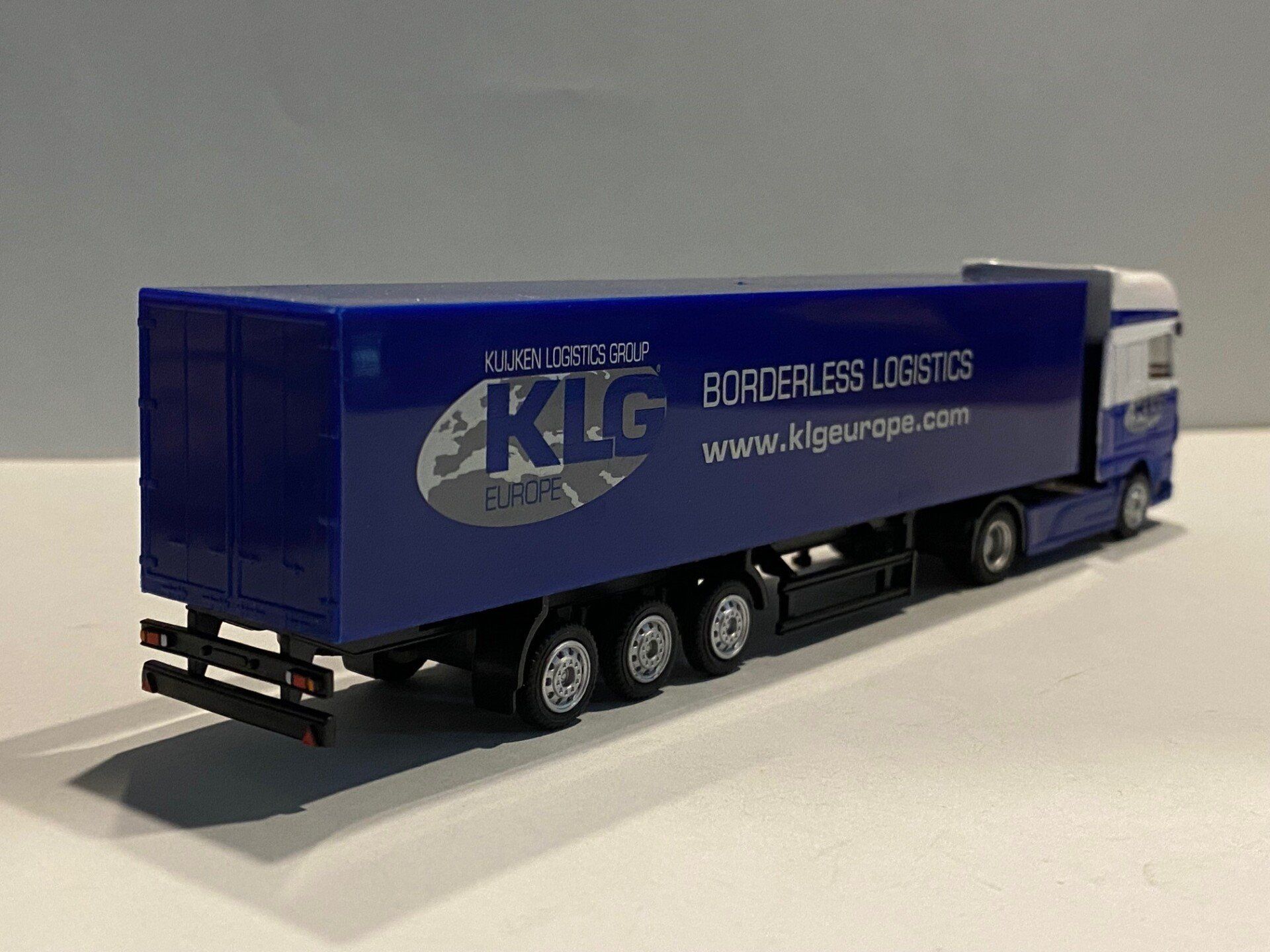 KLG Holland OTO DAF XF106 SC achterzijde