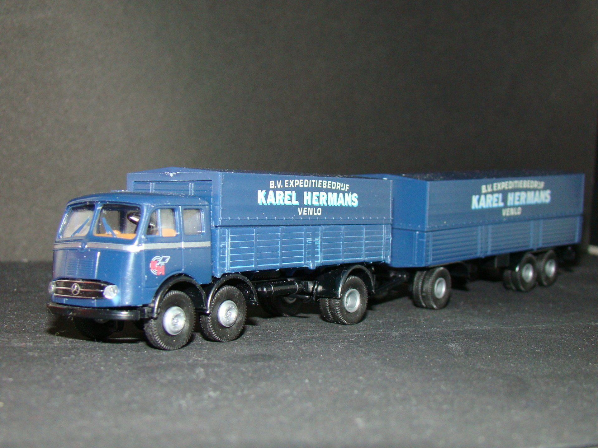 Karel Hermans Brekina 7624 MB LP333 ombouw 3 asser