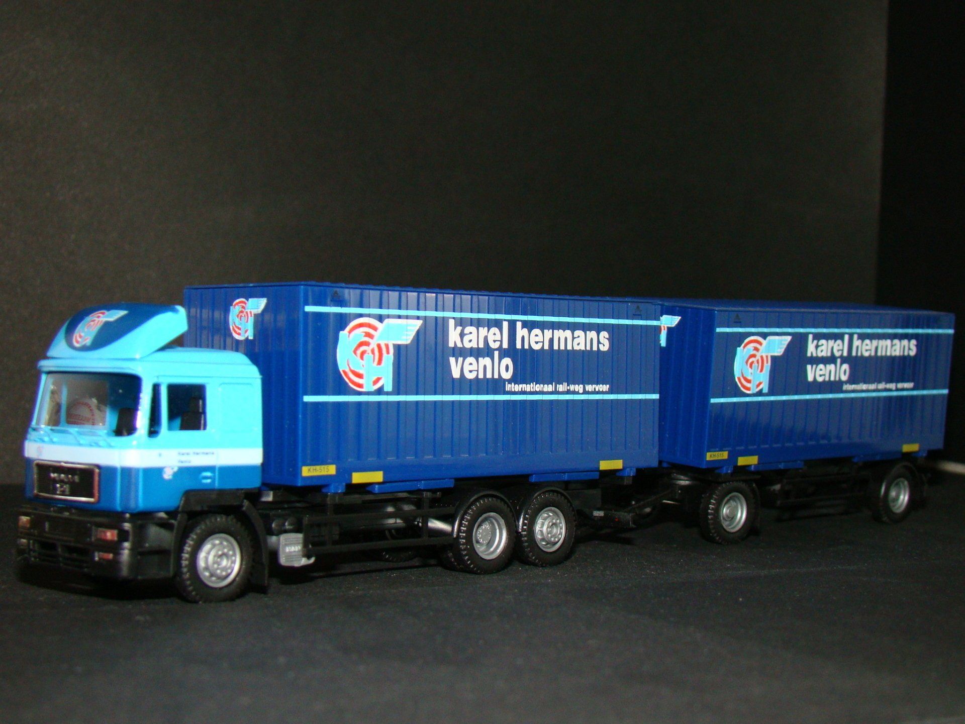 Karel Hermans AWM-AMW - Scale Promotions 100001 MAN F2000