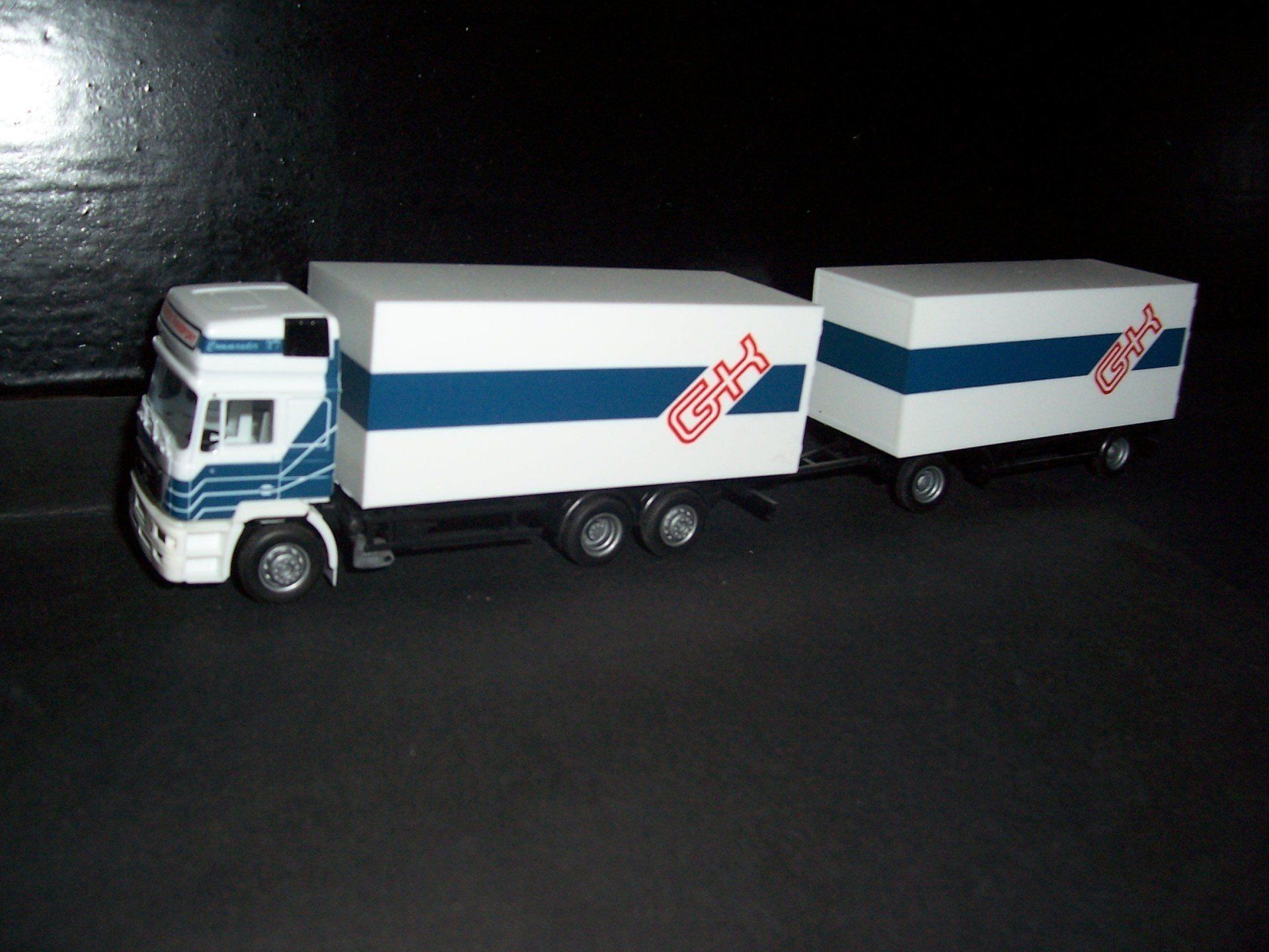 Kempen AMW-AWM 70688 MAN F2000