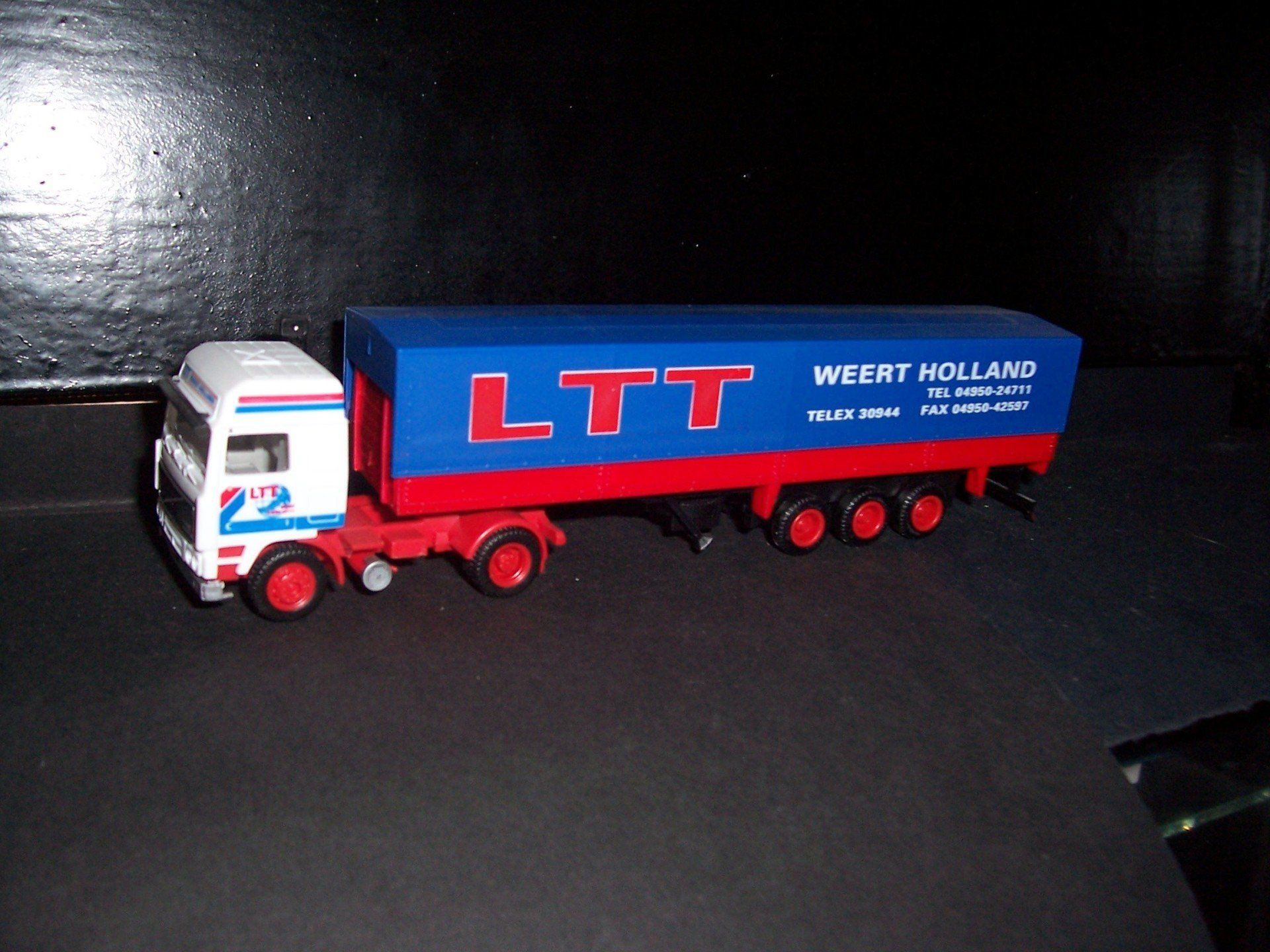 LTT Weert Herpa 901493 Volvo F12 Globetrotter Rode Trailer