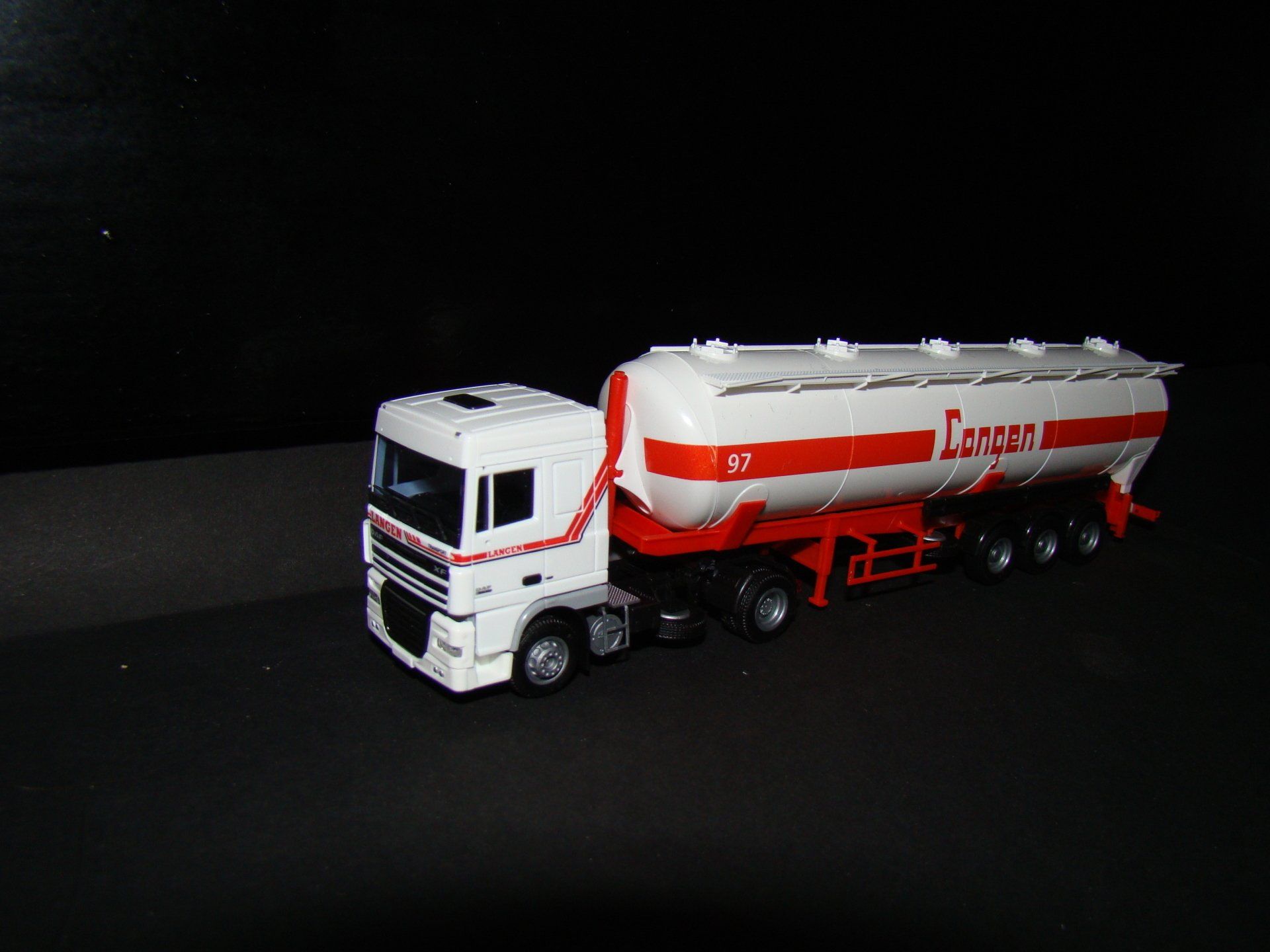 Langen AMW-AWM 53113 DAF 105 SC