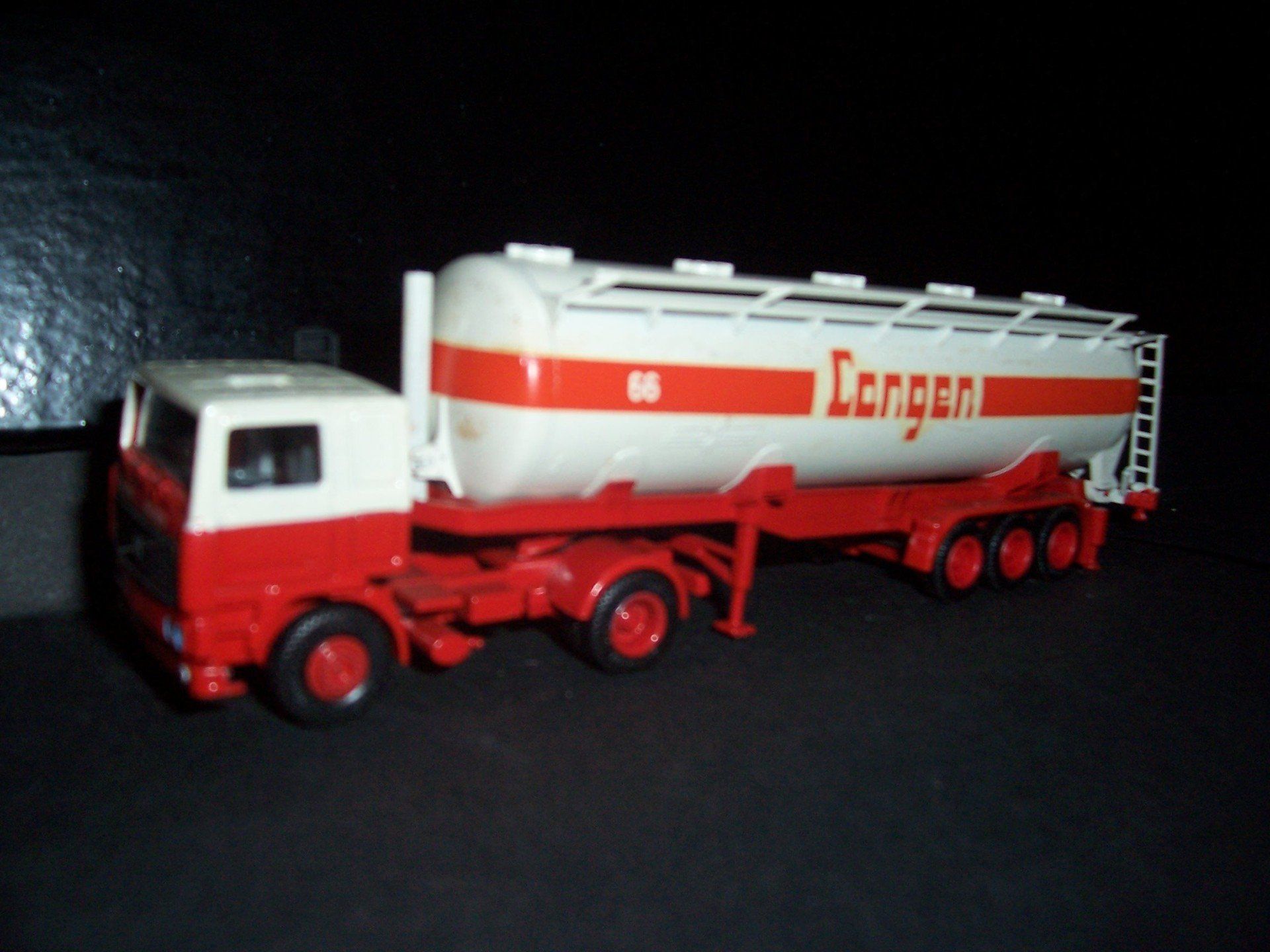 Langen Herpa Eigenbouw Volvo FL nr.66