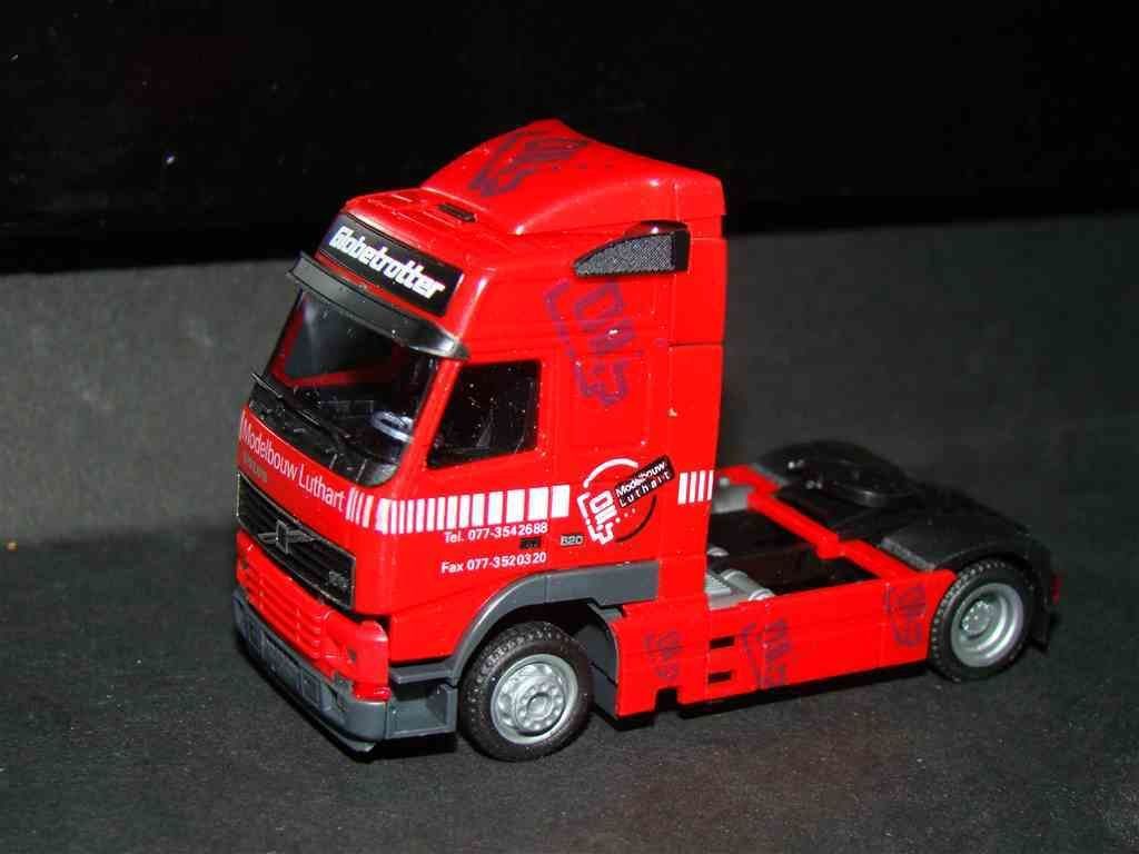 Luthart Modelbouw AWM 910002.1 Volvo FH12 Globetrotter grijze velgen