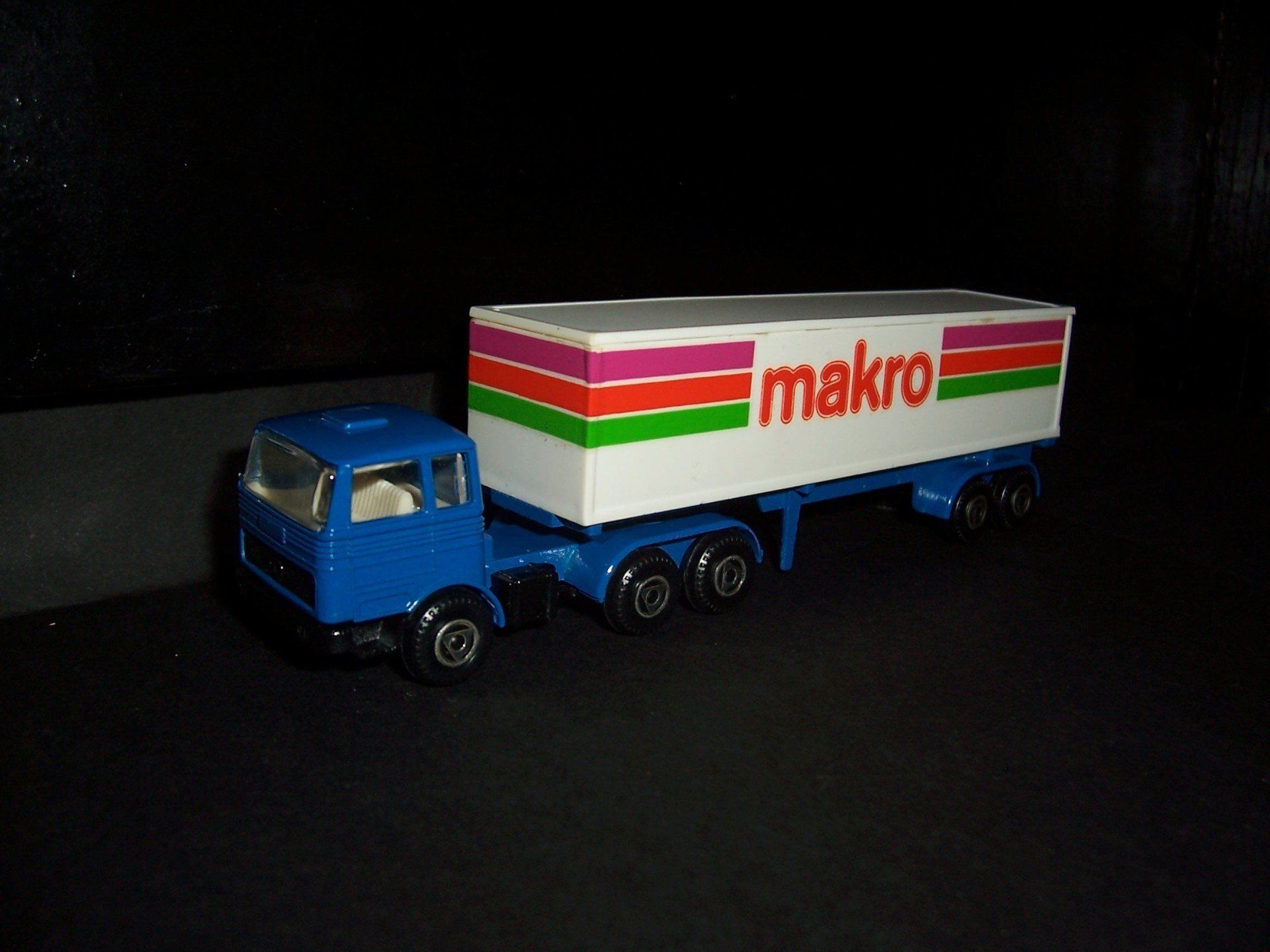 Makro EFSI MB