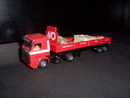 Michel Oprey EFSI Scania 143 grote steentjes