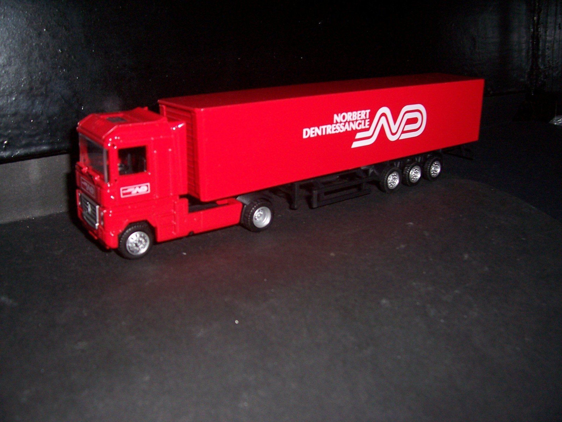 Norbert Dentressangle Holland OTO Renault AE