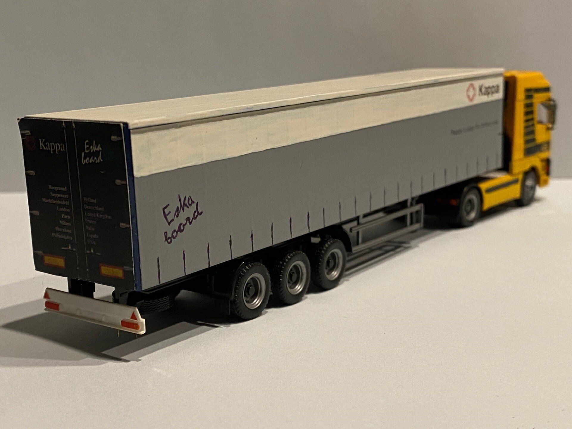 Newexco - Kappa AWM/AMW DAF 95 SCC Eigenbouw achterzijde