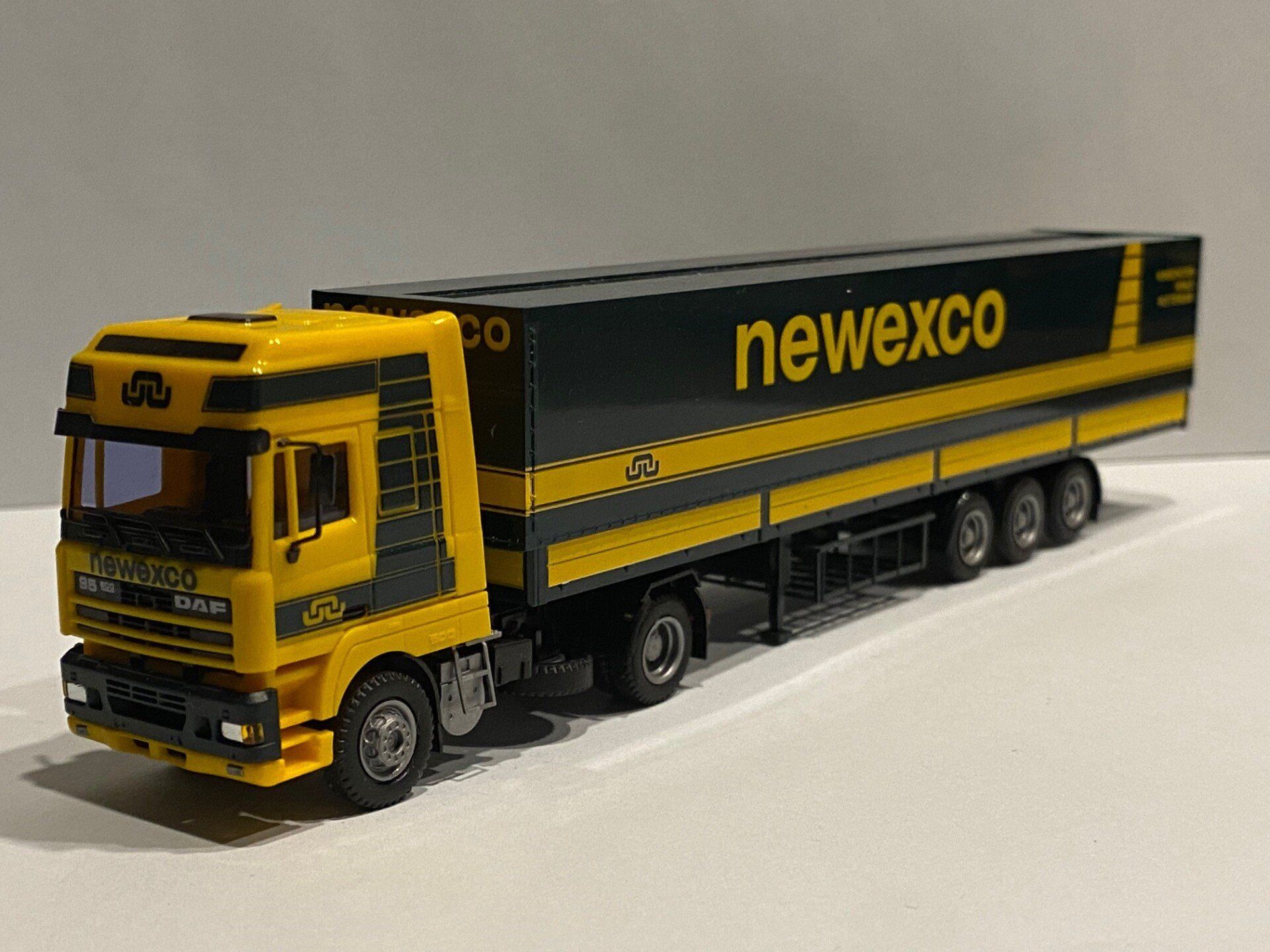 Newexco AWM/AMW DAF 95 SCC Eigenbouw