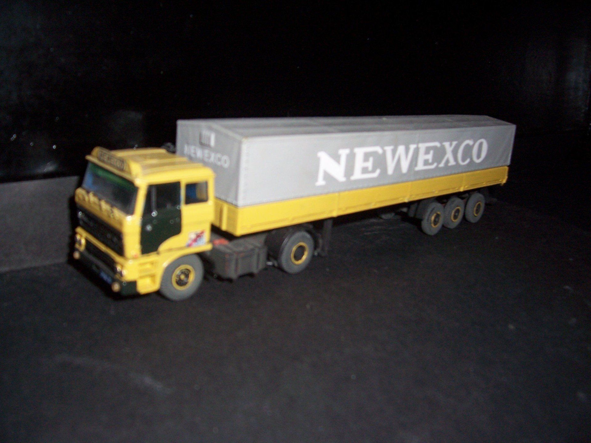 Newexco Kibri DAF 2800 Eigenbouw