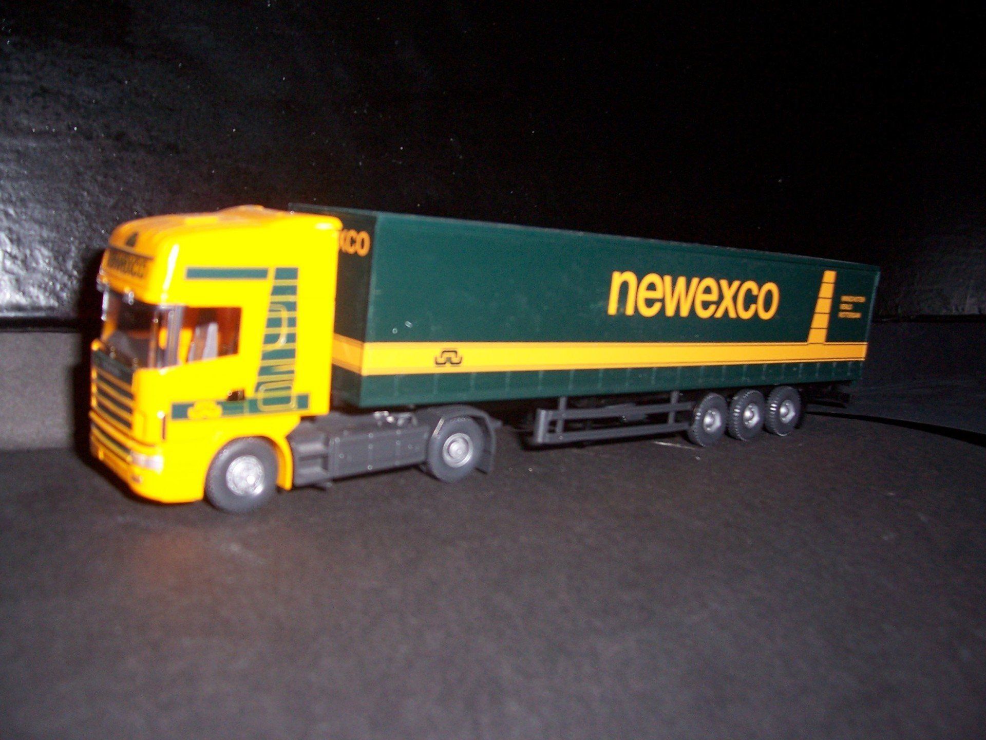 Newexco Wiking 537 Scania 4-Serie