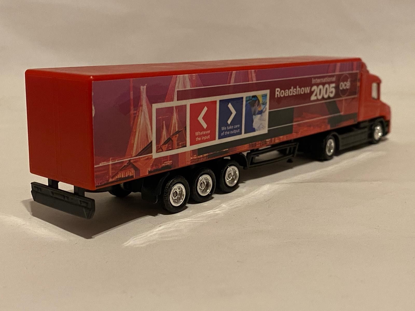 Océ - Made in China Scania T Roadshow 2005