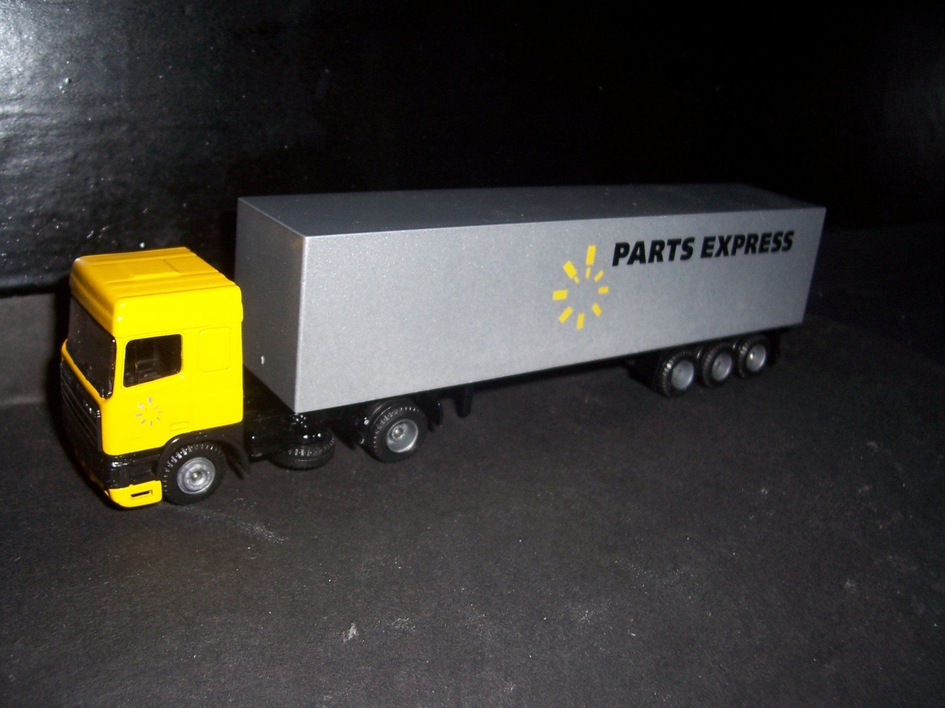 Parts Express Holland OTO DAF 95 SC