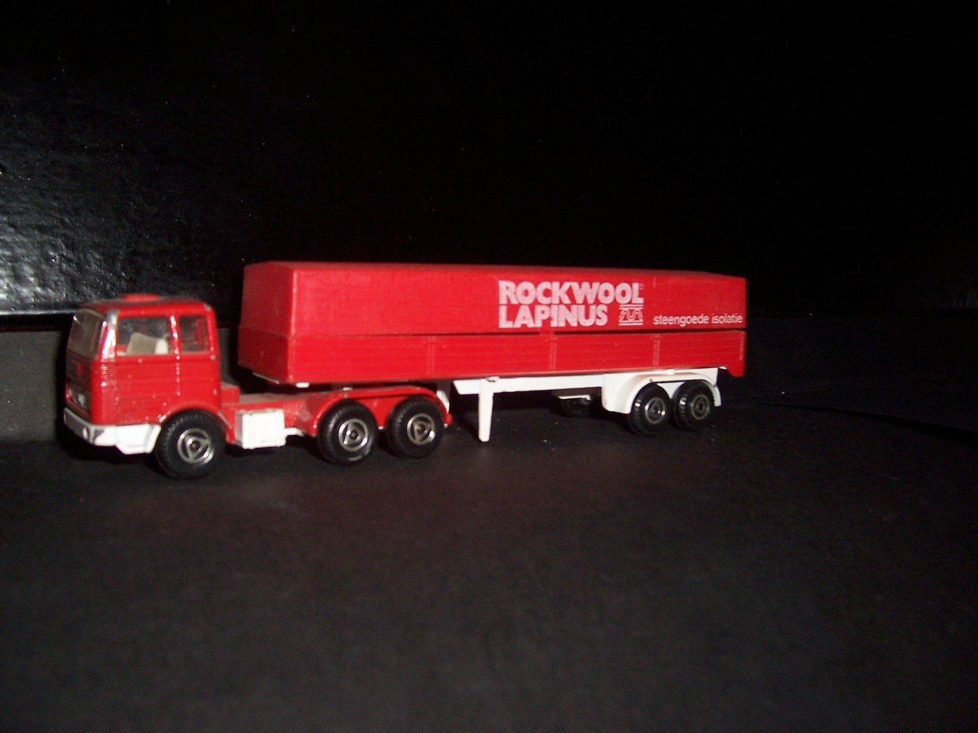 Rockwool EFSI MB Rood rechte teksten