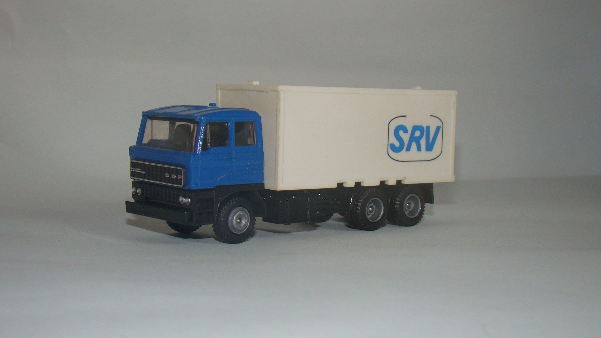 SRV - misdruk zonder *** EFSI DAF MW voorzijde