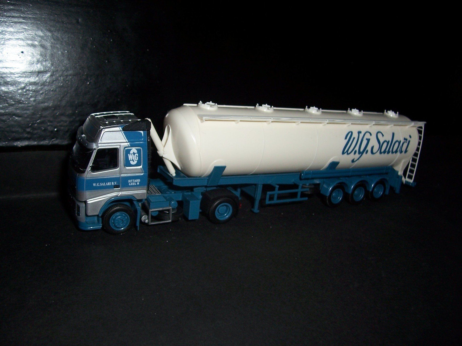 Salari AMW-AWM 71934 Volvo FH 11-2003