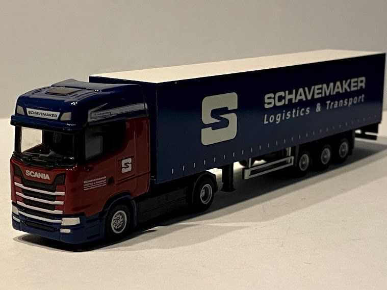 Schavemaker Tematoys 08-2002 Scania Highline 1 CS20H 4x2 voorzijde