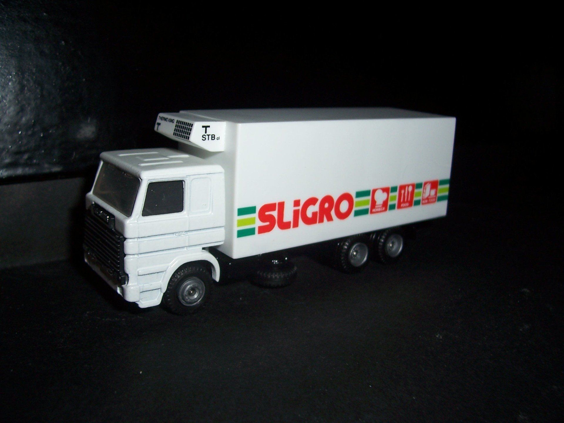 Sligro EFSI Scania MW met koelmotor