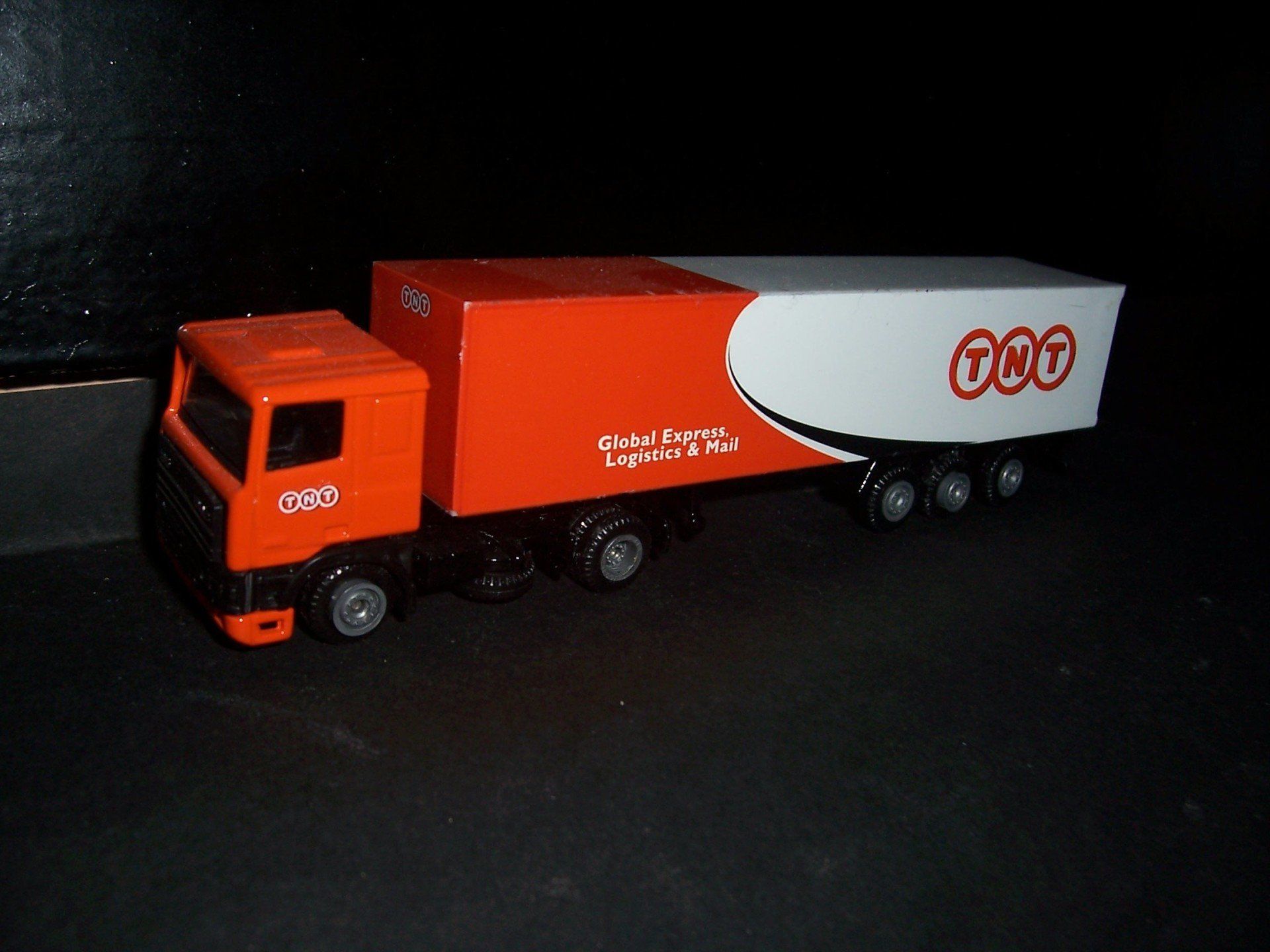 TNT Holland OTO DAF 95