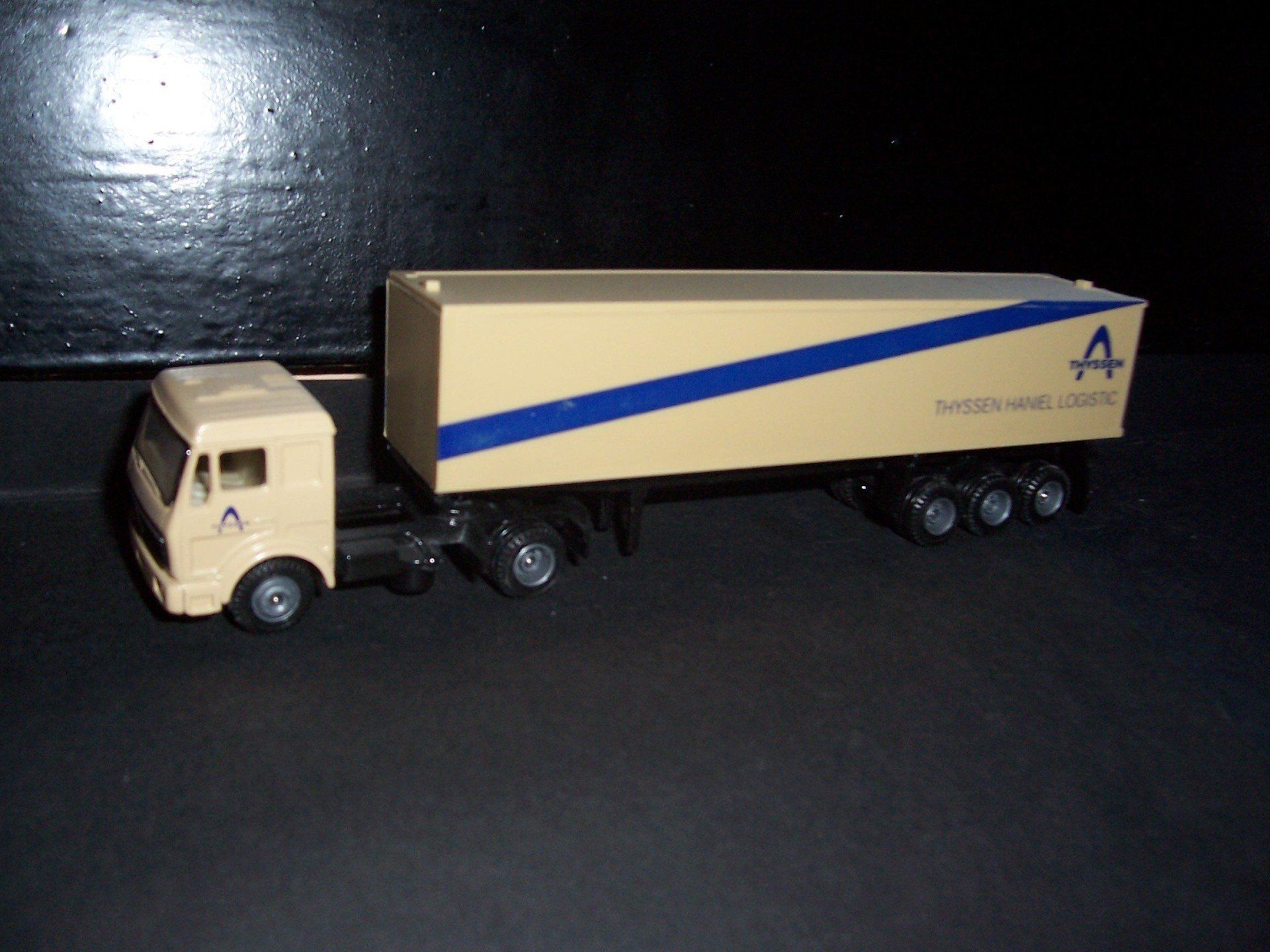 Thyssen Haniel EFSI MB Zwart Chassis