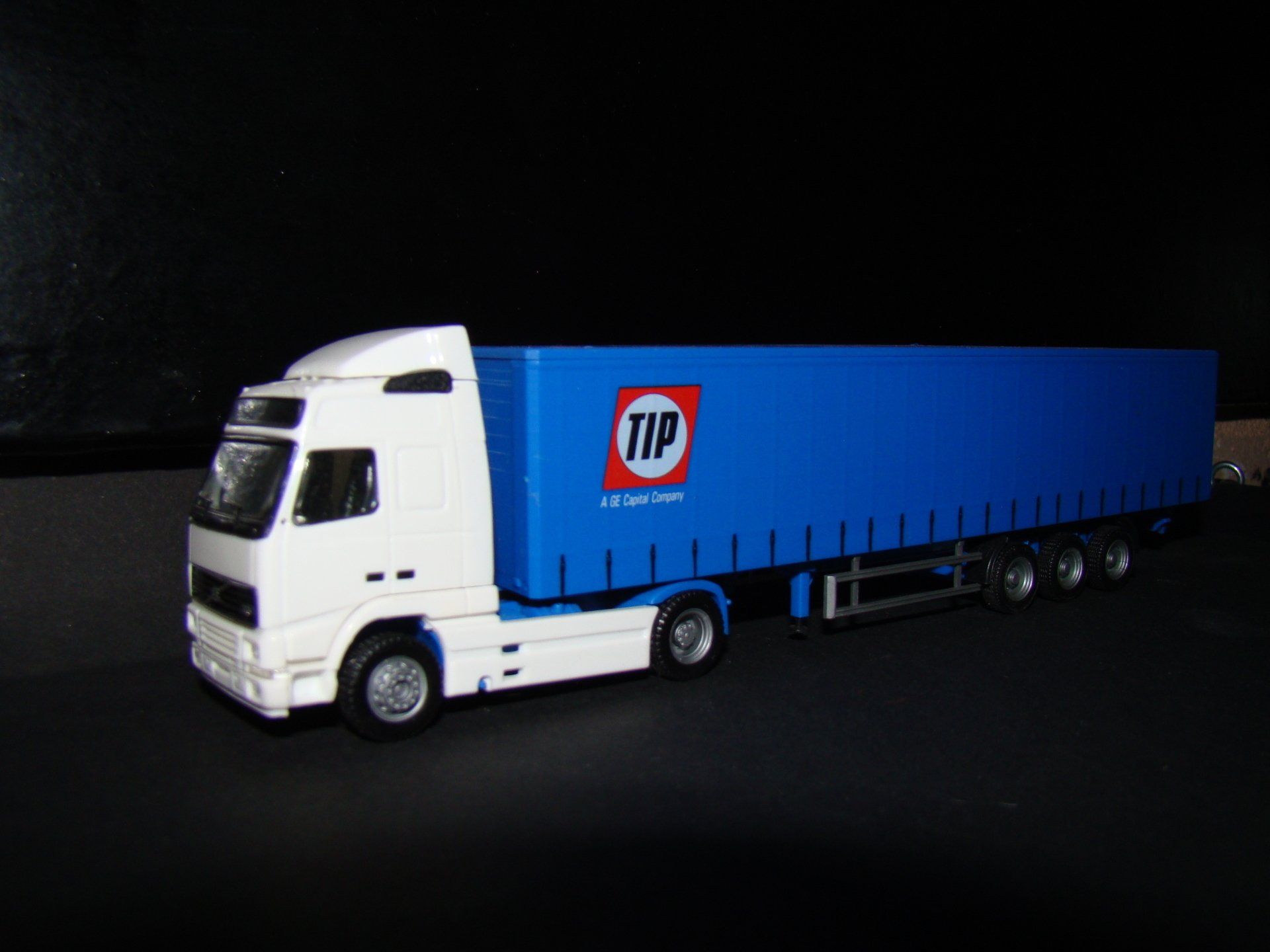 Tip Trailer Rental Herpa Volvo