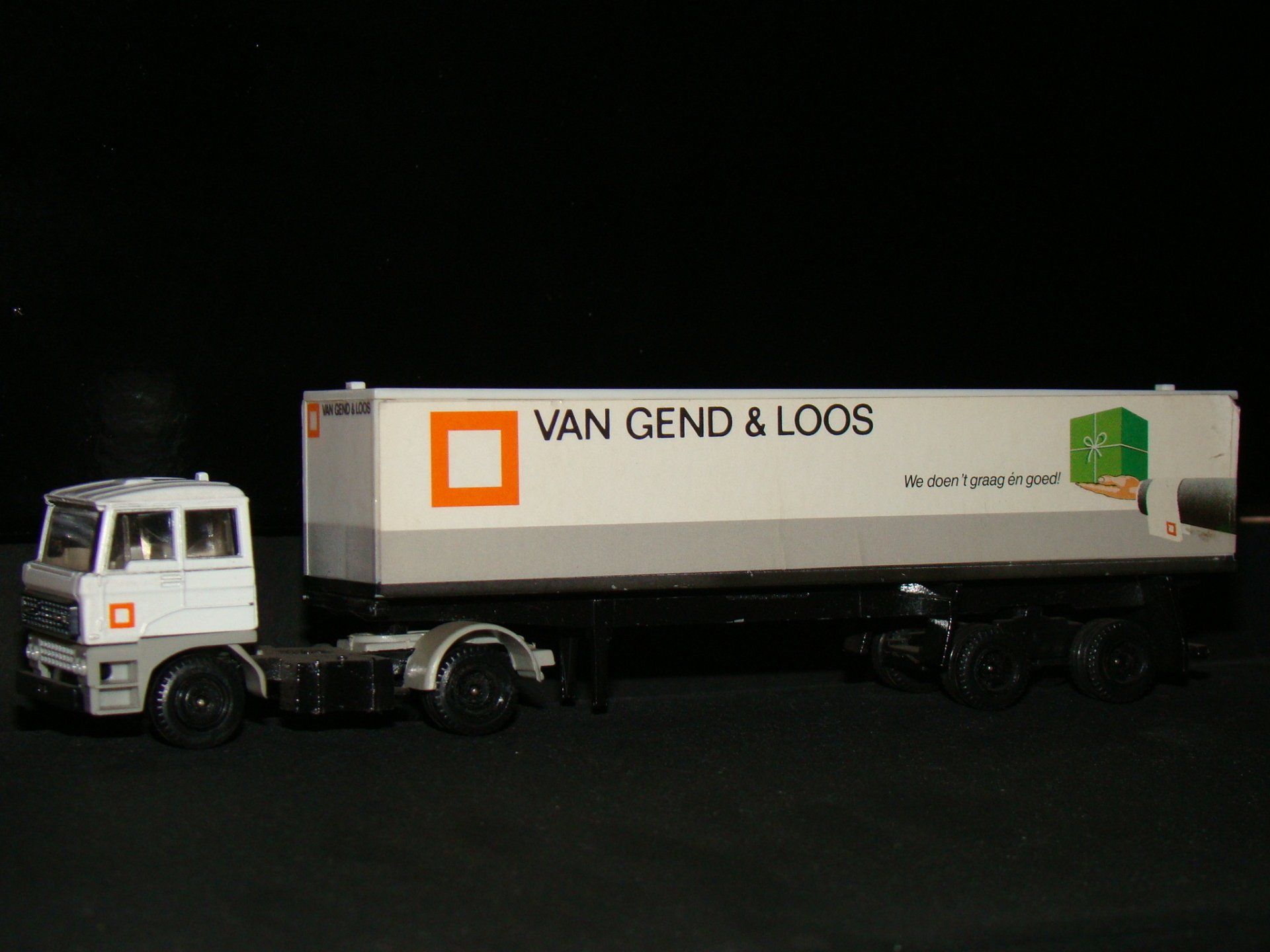van Gend en Loos EFSI DAF 2800 Groen pakket VGL trekker logo