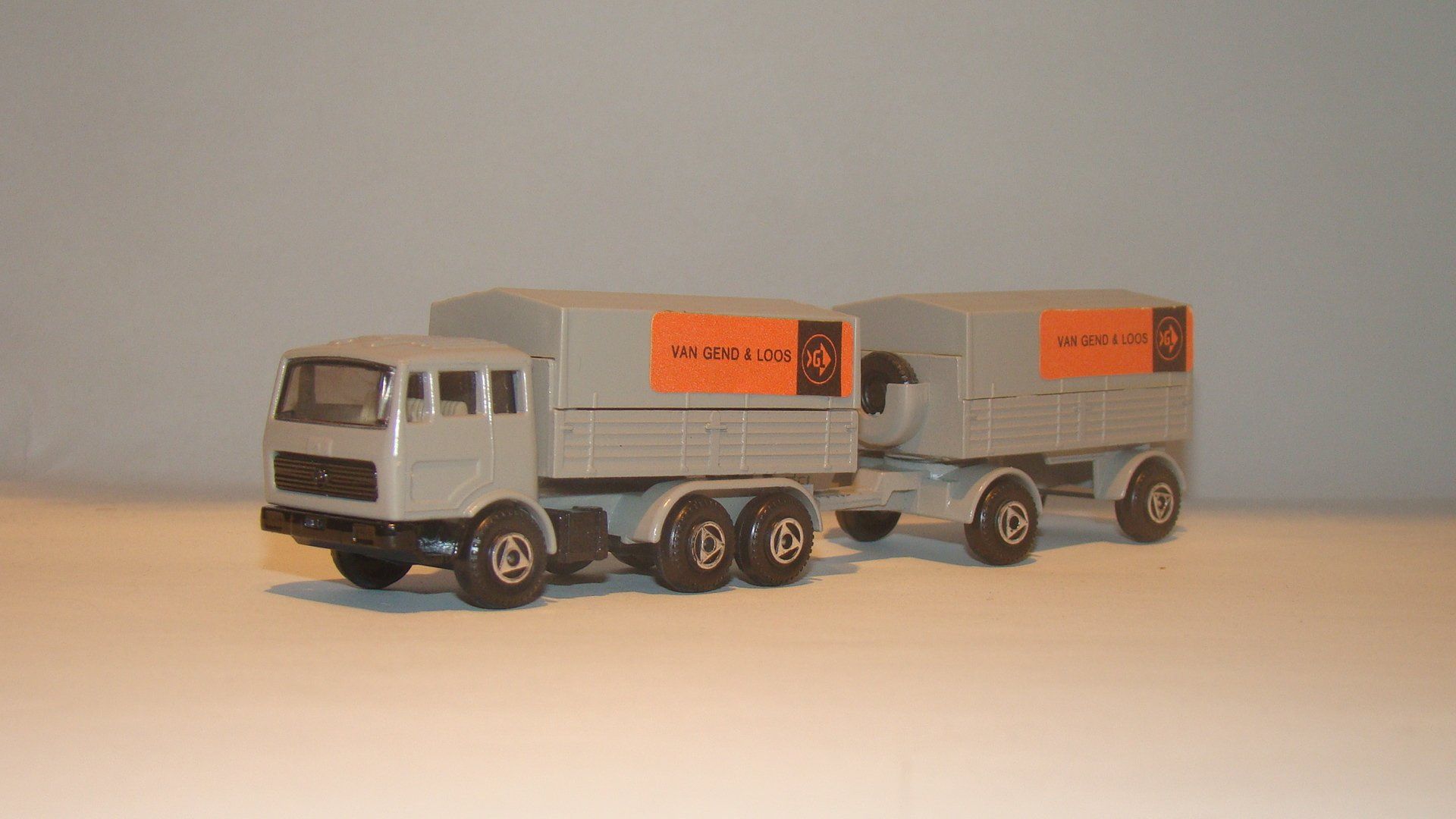 van Gend en Loos EFSI MB Combi 3 raam cabine