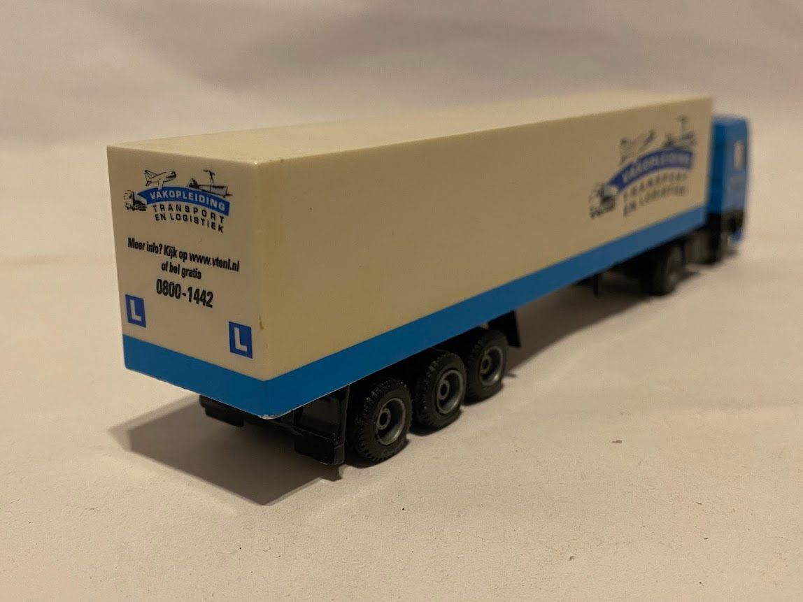 Vakopleiding EFSI DAF 95 SC Logo voor Tel.nr achterop