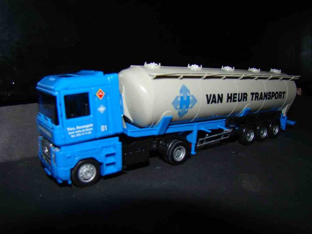 Van Heur AWM-AMW 73977  Renault Magnum + kipp Silotrailer
