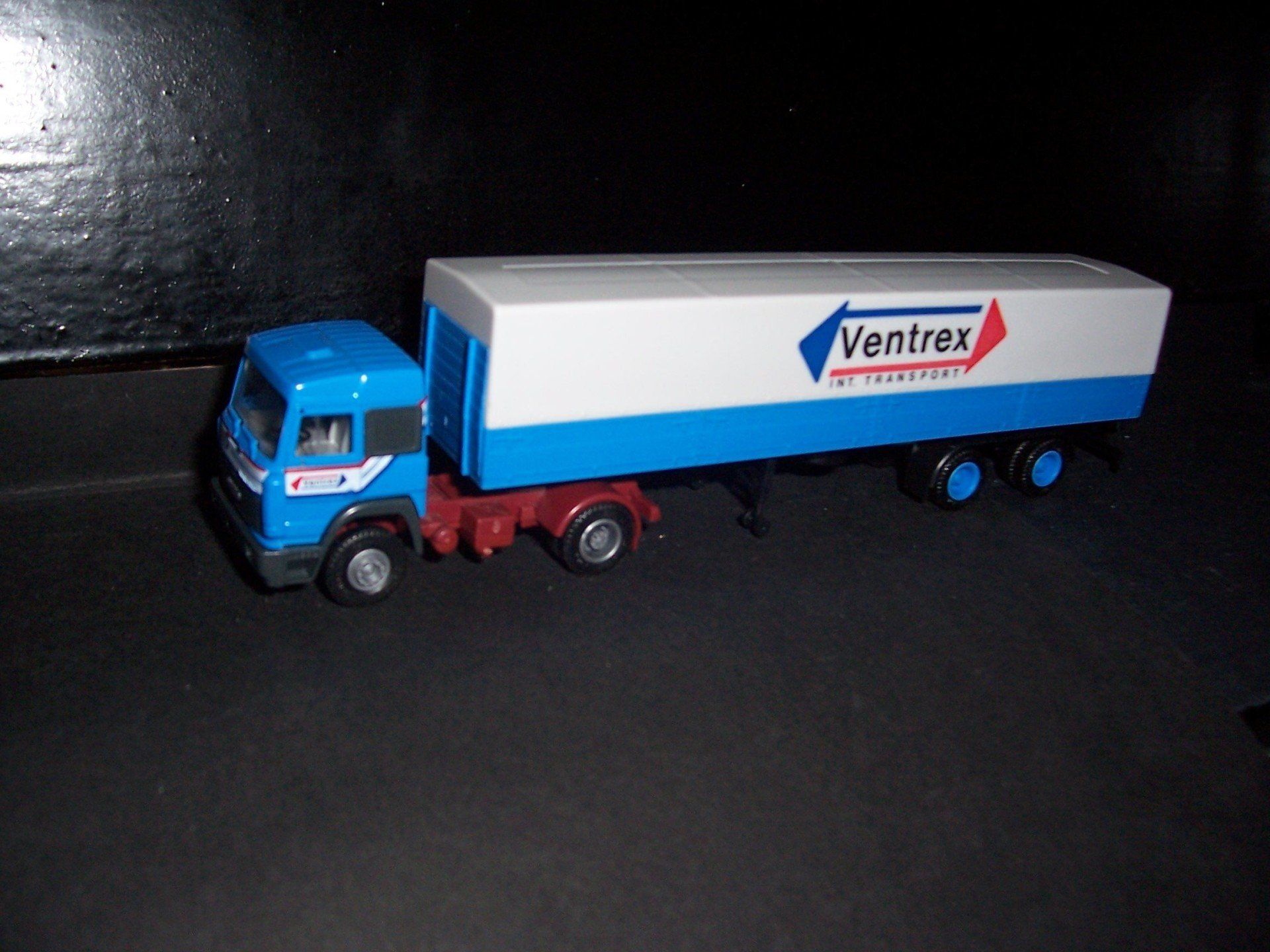 Ventrex Herpa 900534 Iveco 260-30 Turbostar