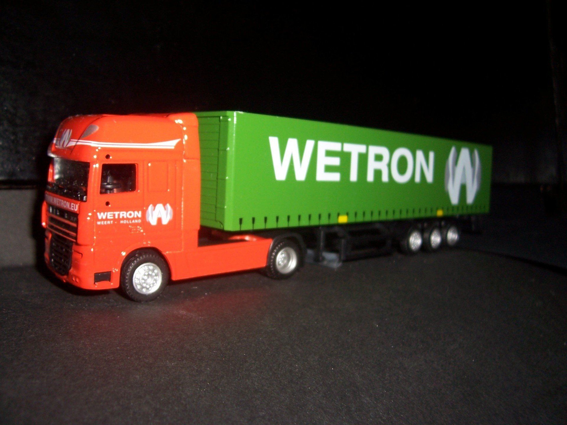 Wetron EFSI Tautliner DAF 105 SSC