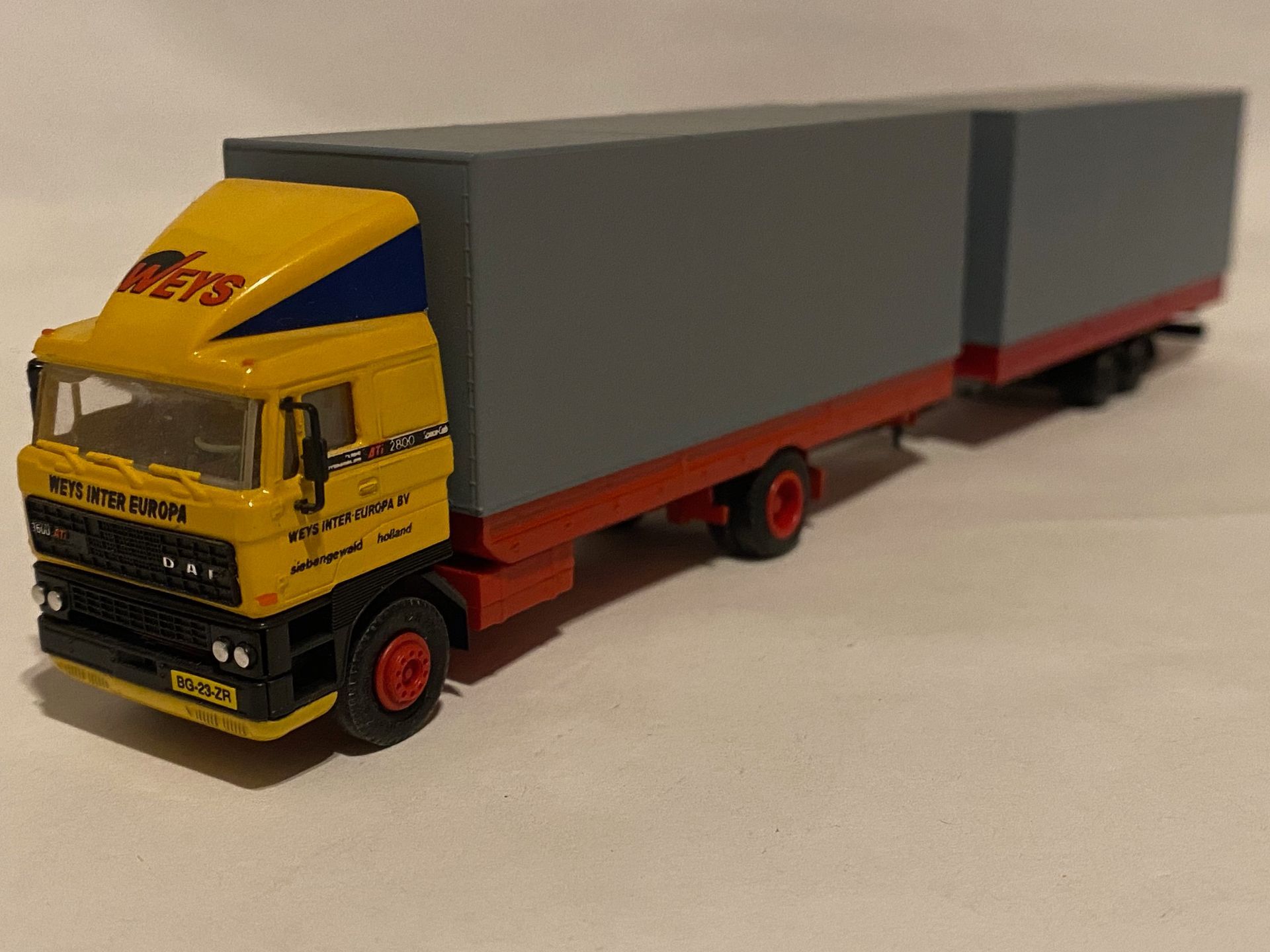 Weys DAF 2800 ATI Volume Combi eigenbouw