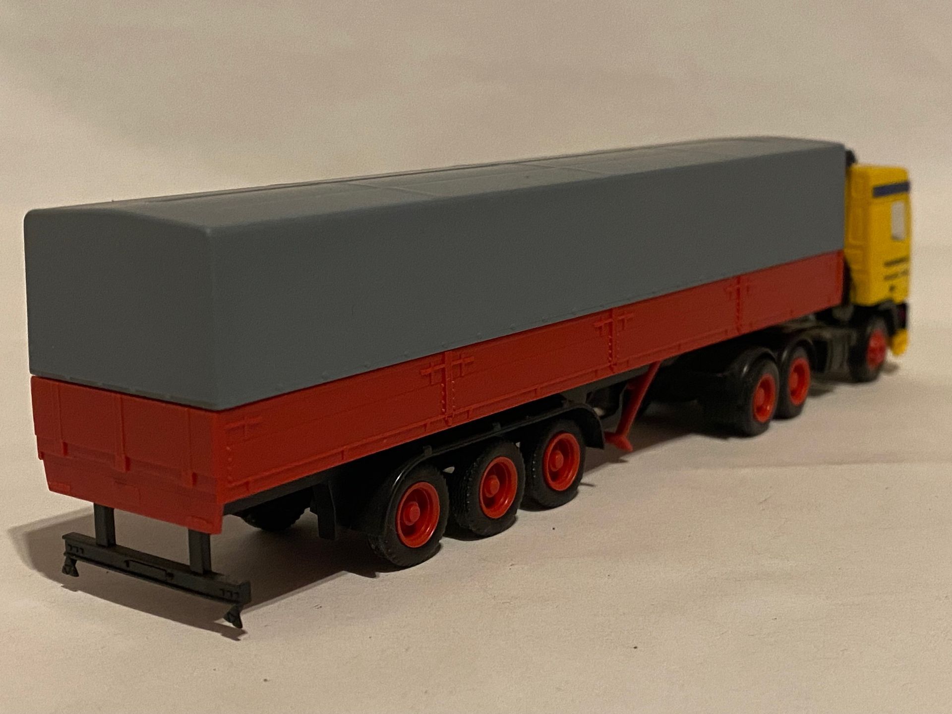 Weys Herpa DAF95 SC Tr+Opl.  eigenbouw