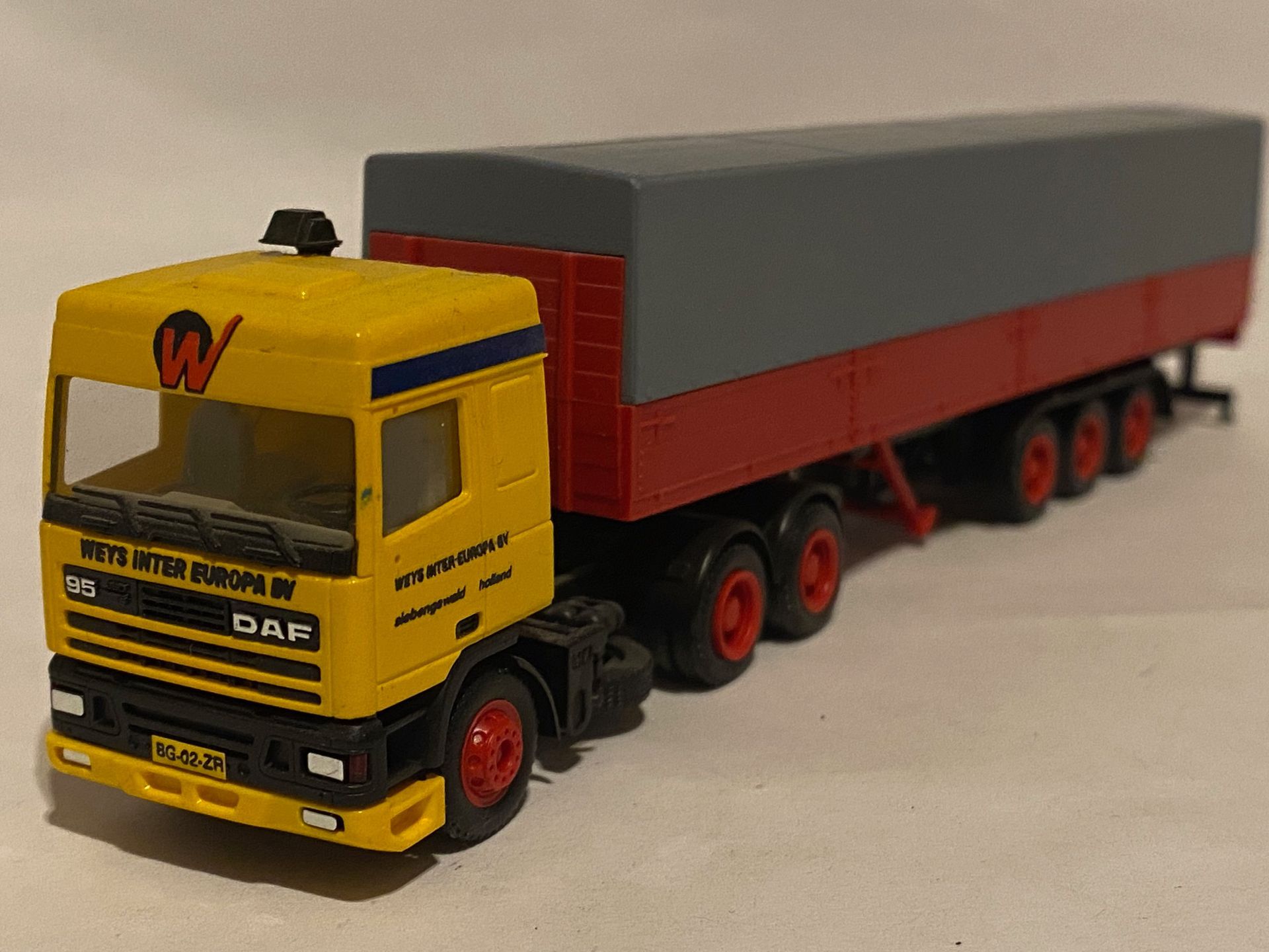 Weys Herpa DAF95 SC Tr+Opl.  eigenbouw