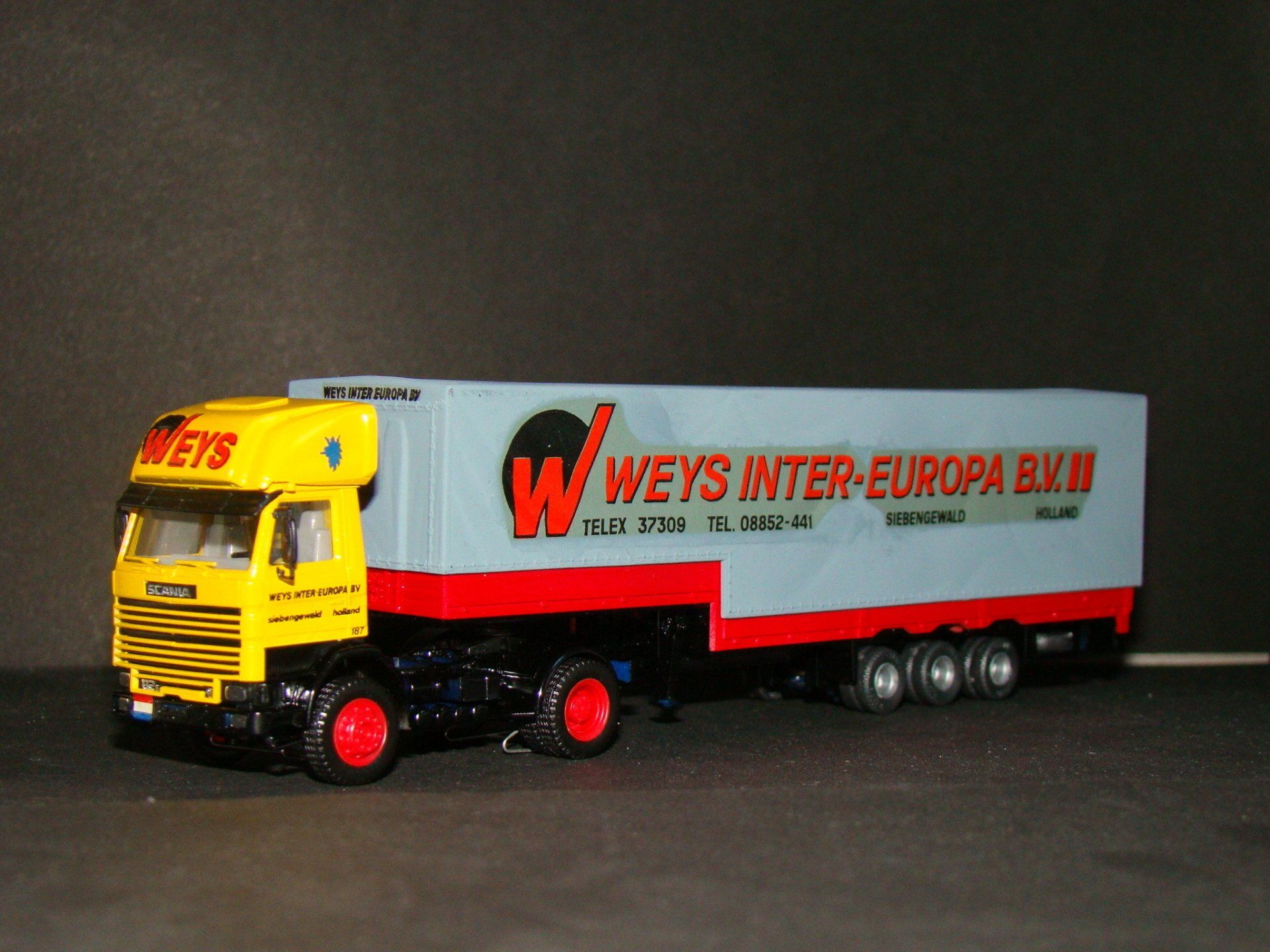 Weys Inter Europa Herpa Scania Topsleeper Zwanenhals trailer Eigenbouw
