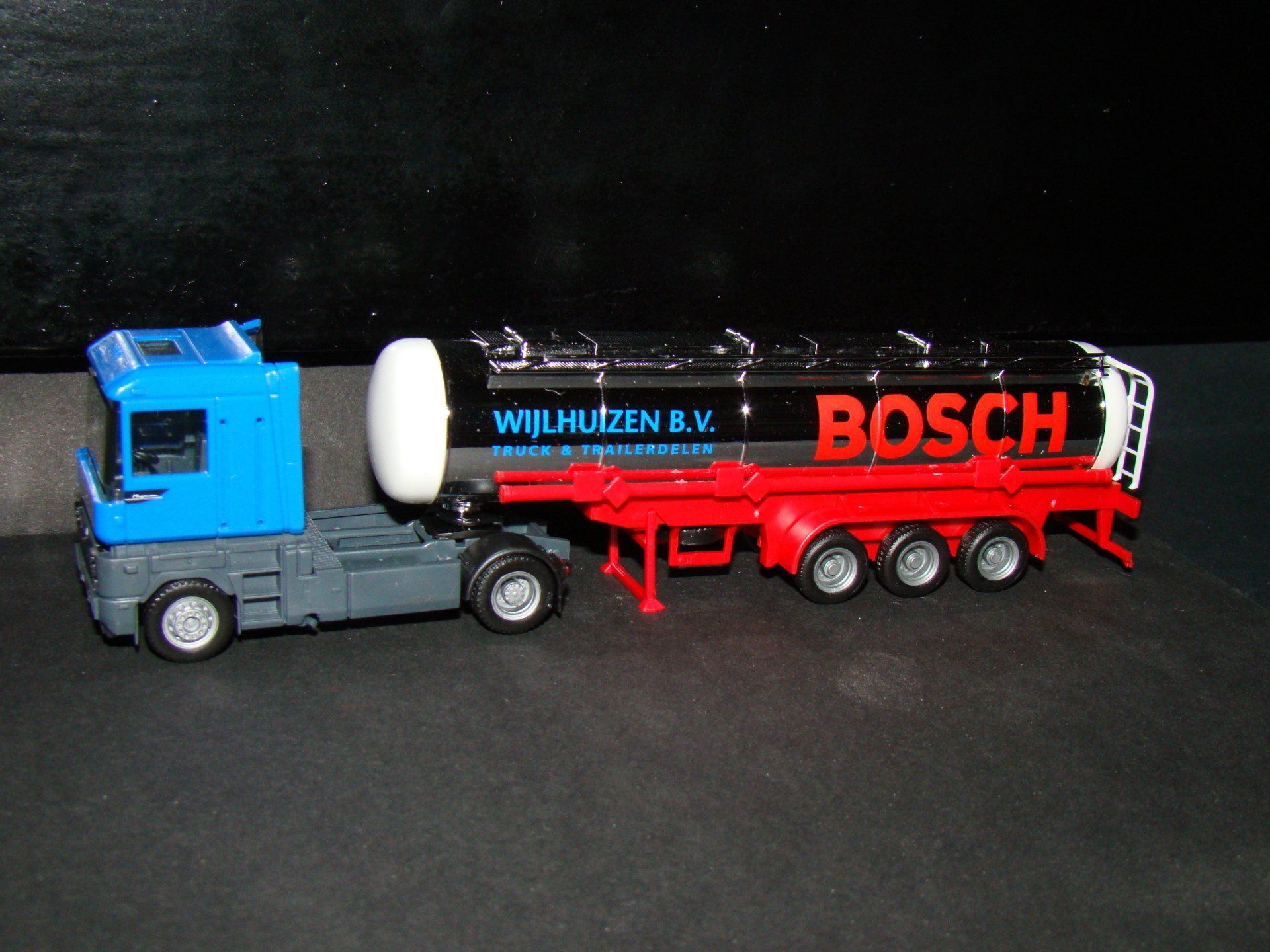 Wijlhuizen - Bosch Herpa Renault AE-Blauw Cabine