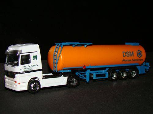 DSM Pharma Chemicals Herpa MB Willem Rompen