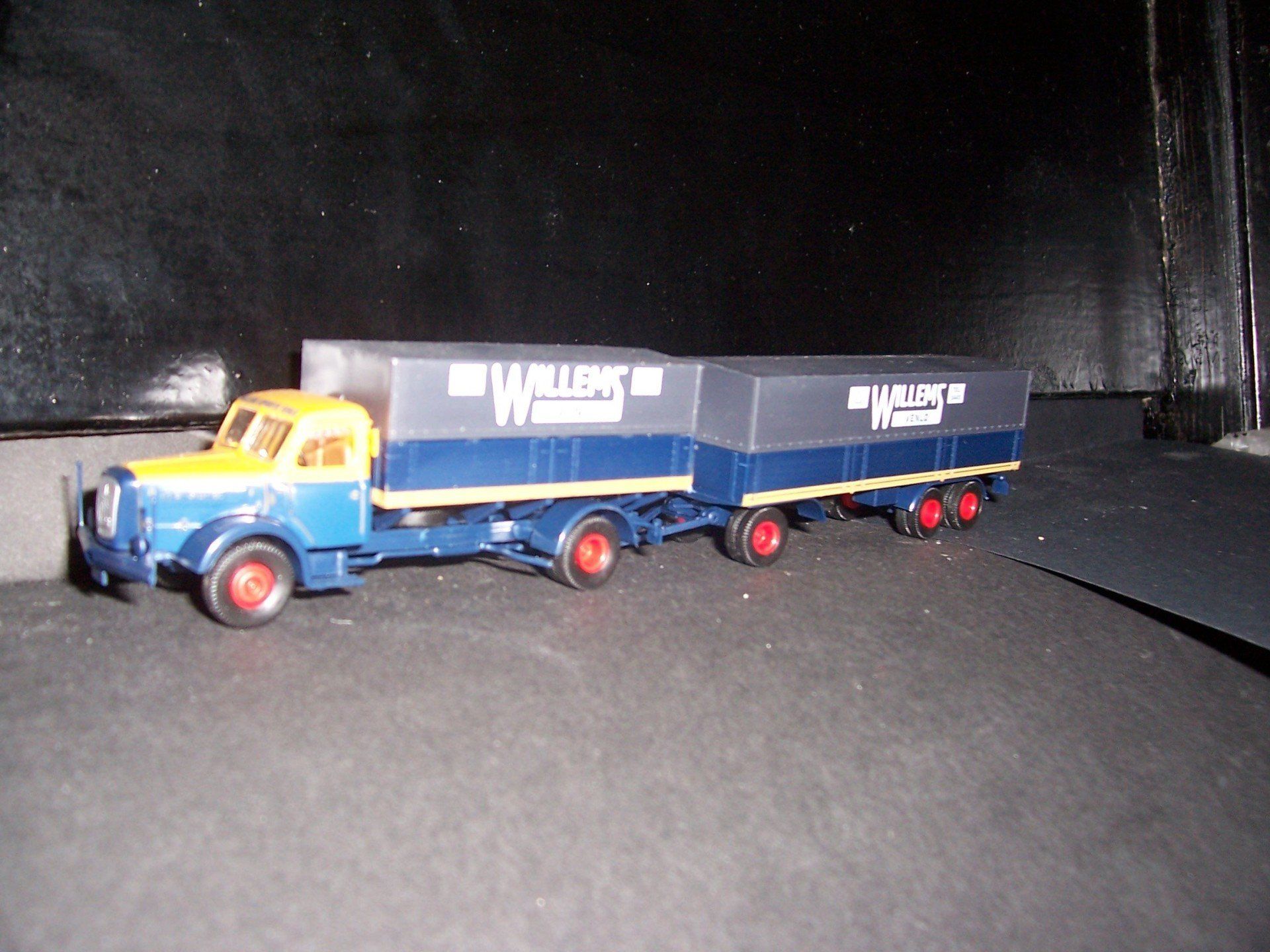 Willems Brekina 73304 Henschel HS140