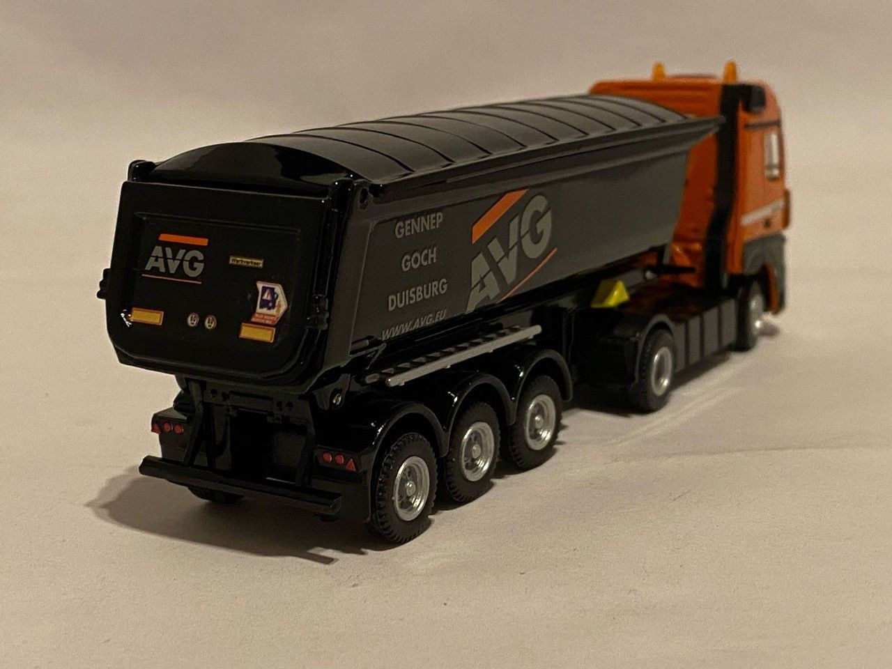 AVG Beheer B.V. Tematoys 72-2103 MB Actros MP4 big space 4x2