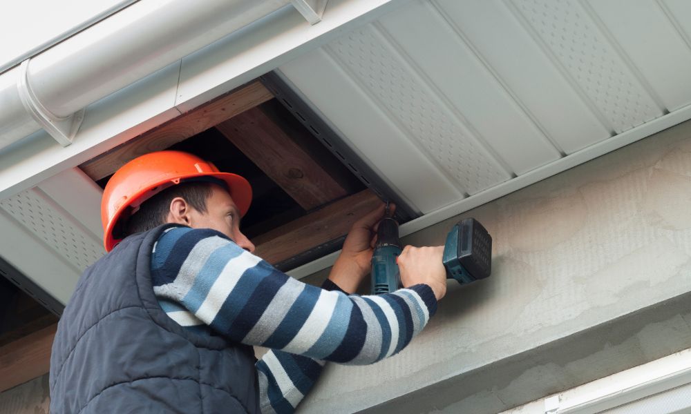 Telltale Signs It’s Time for Soffit and Fascia Repair