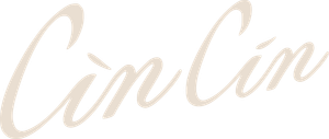 Schwarze Schrift mit der Aufschrift „CaoCao“ auf dunkelrotem Hintergrund
