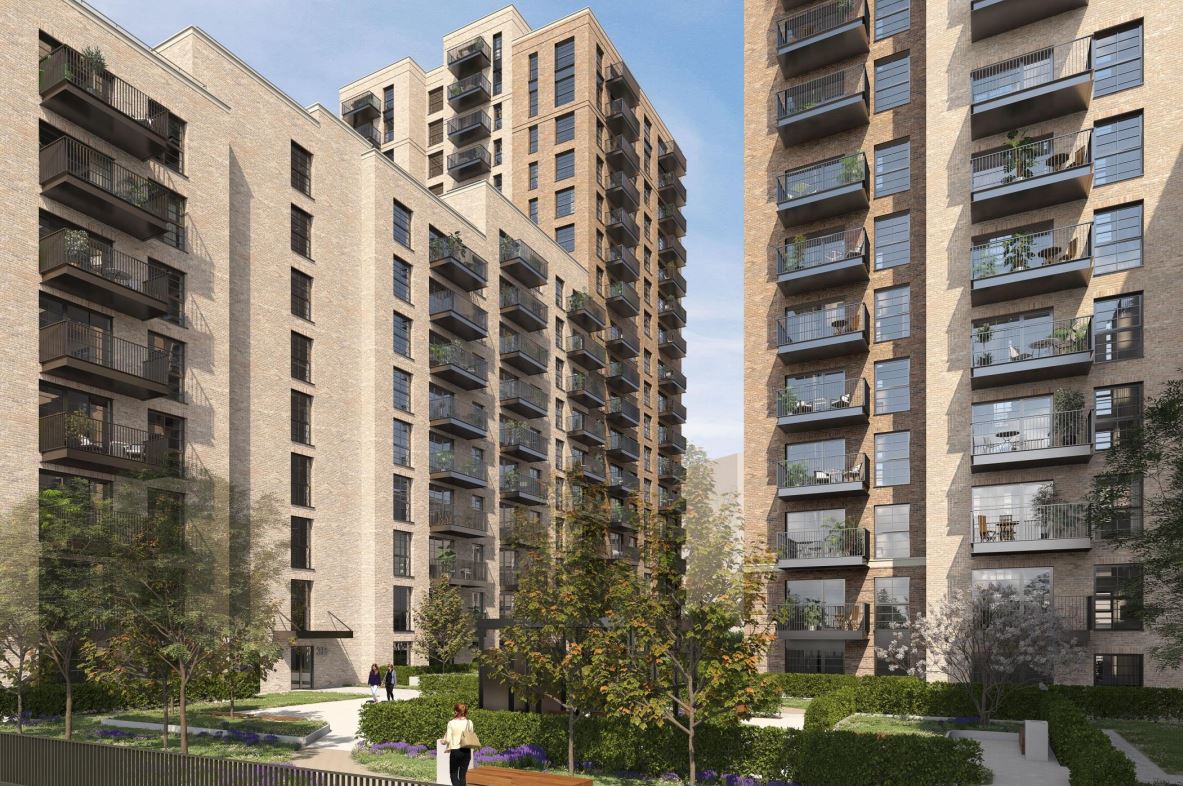 View of Central Garden courtyard between blocks 3B and 4