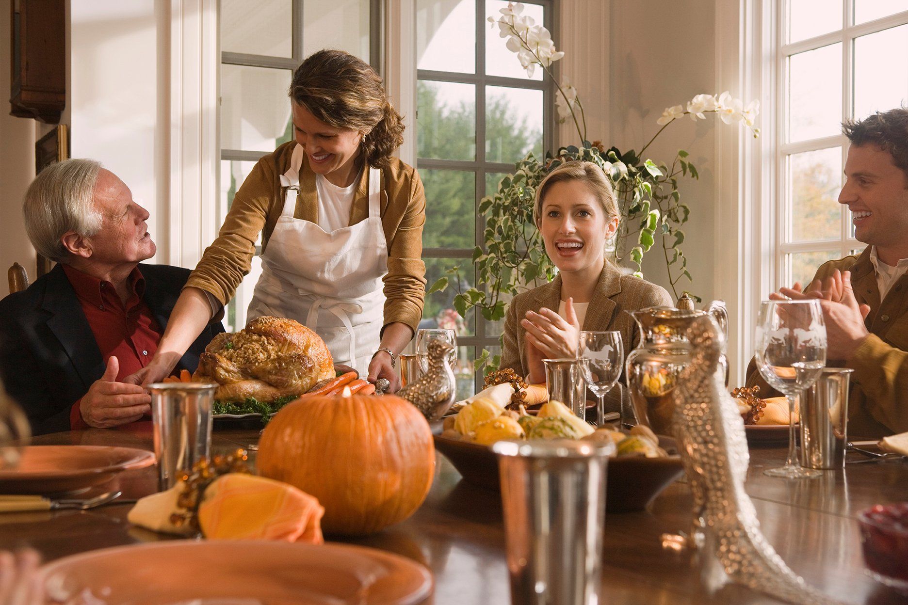 Ideas for Hosting Thanksgiving Dinner in your Manufactured Home With Limited Space