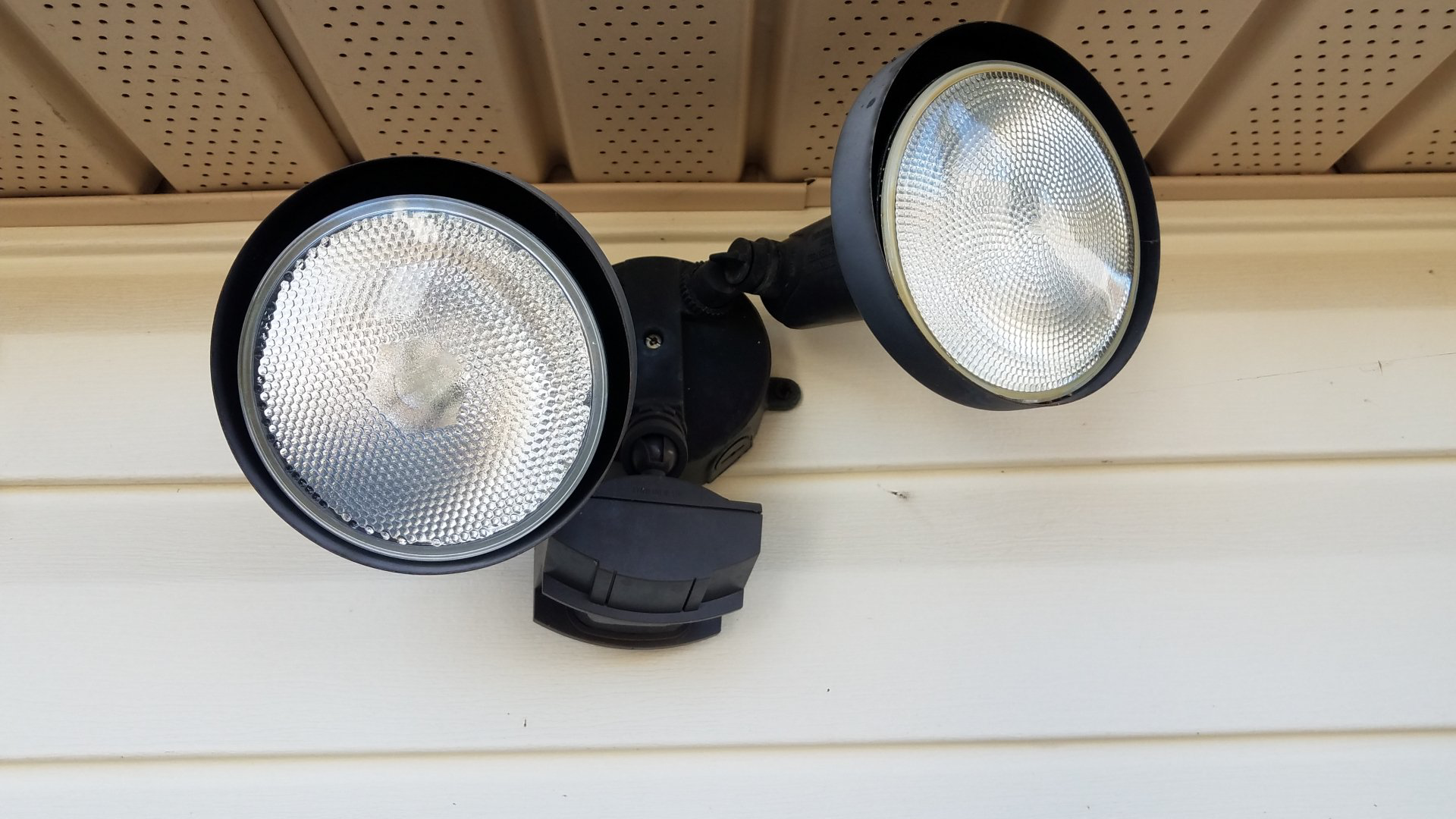 Motion Security Light to Secure Your New Manufactured Home